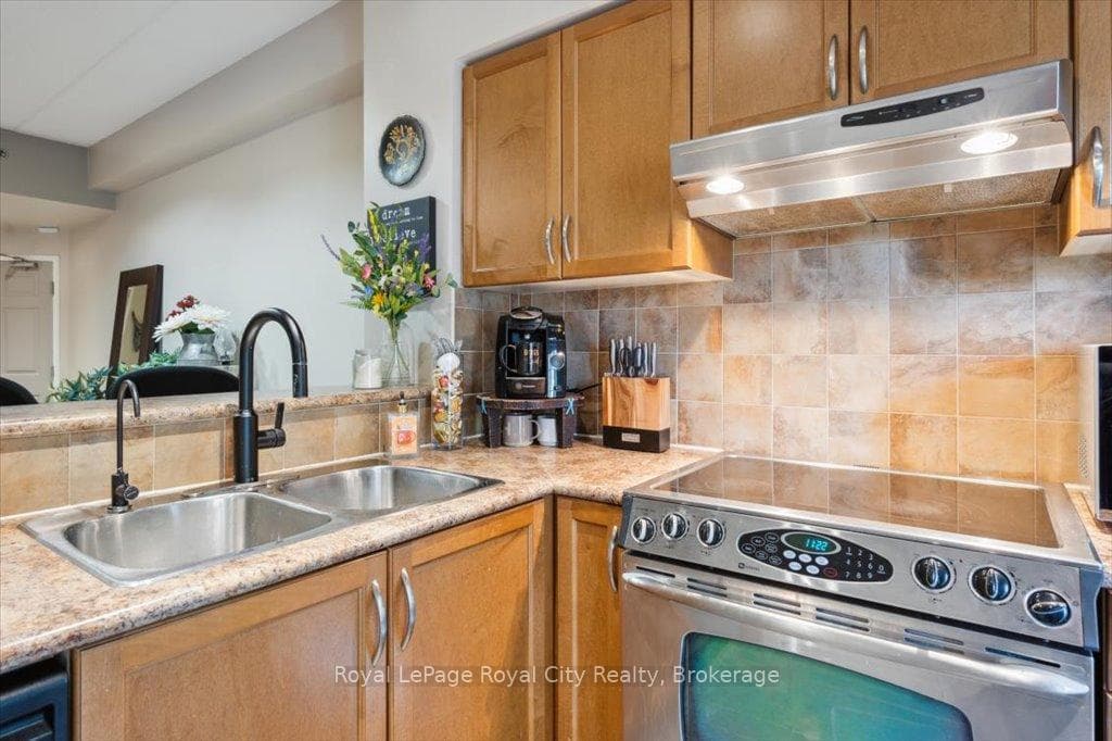 308 Watson Parkway Unit 101 photo 17