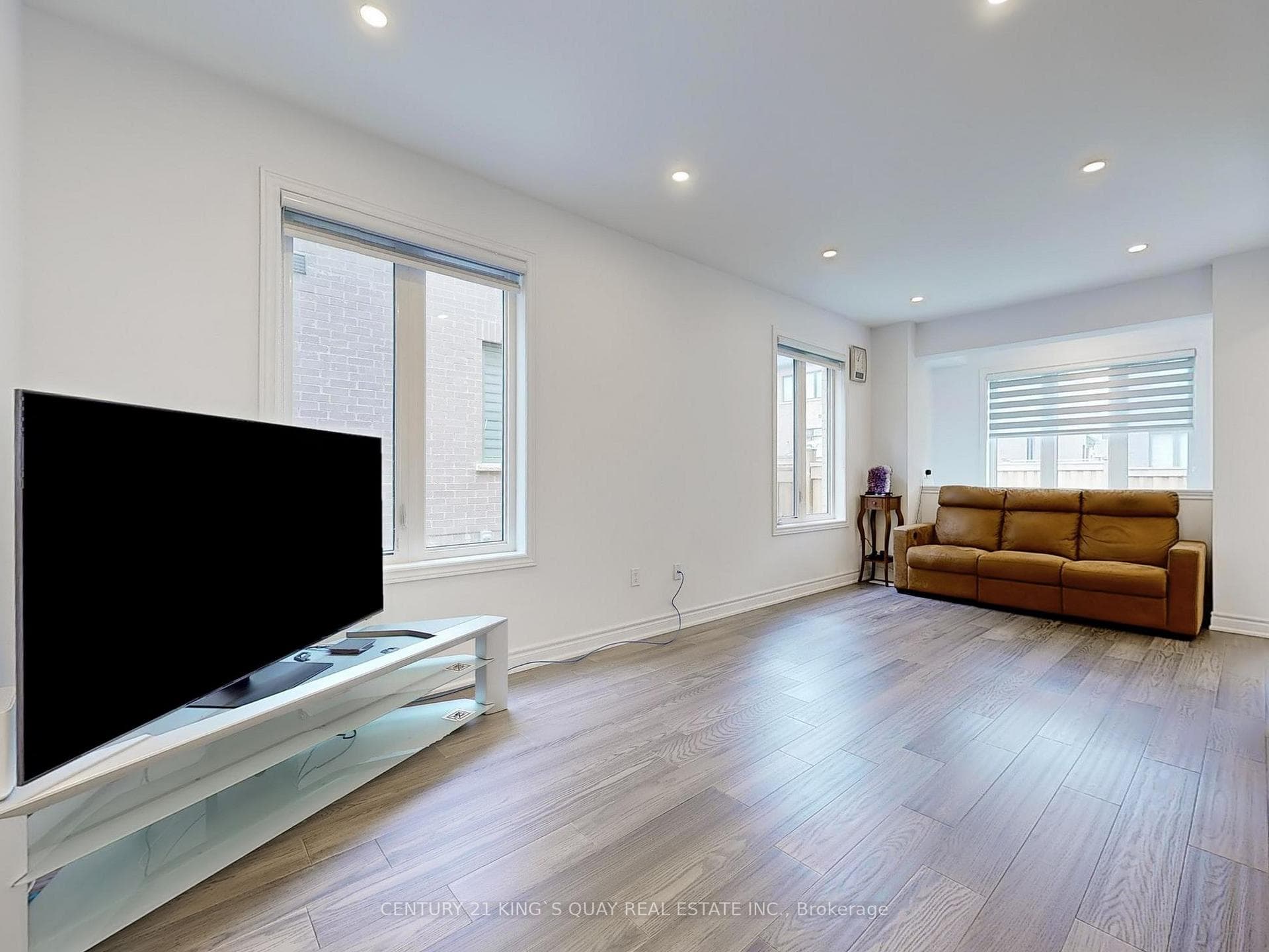 19 Markview Road photo 6