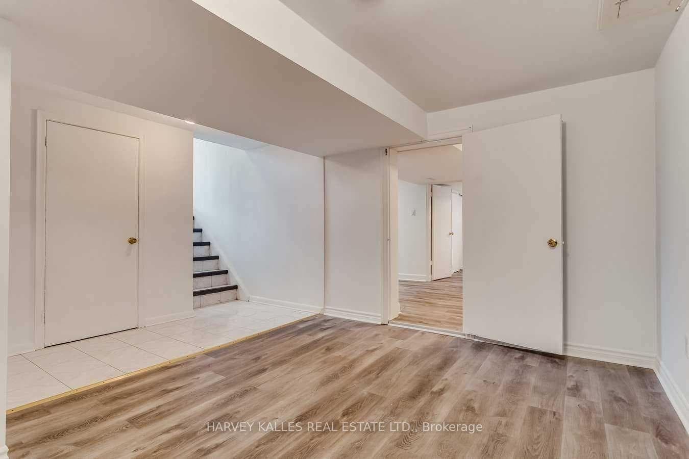 135 Combe Avenue photo 26