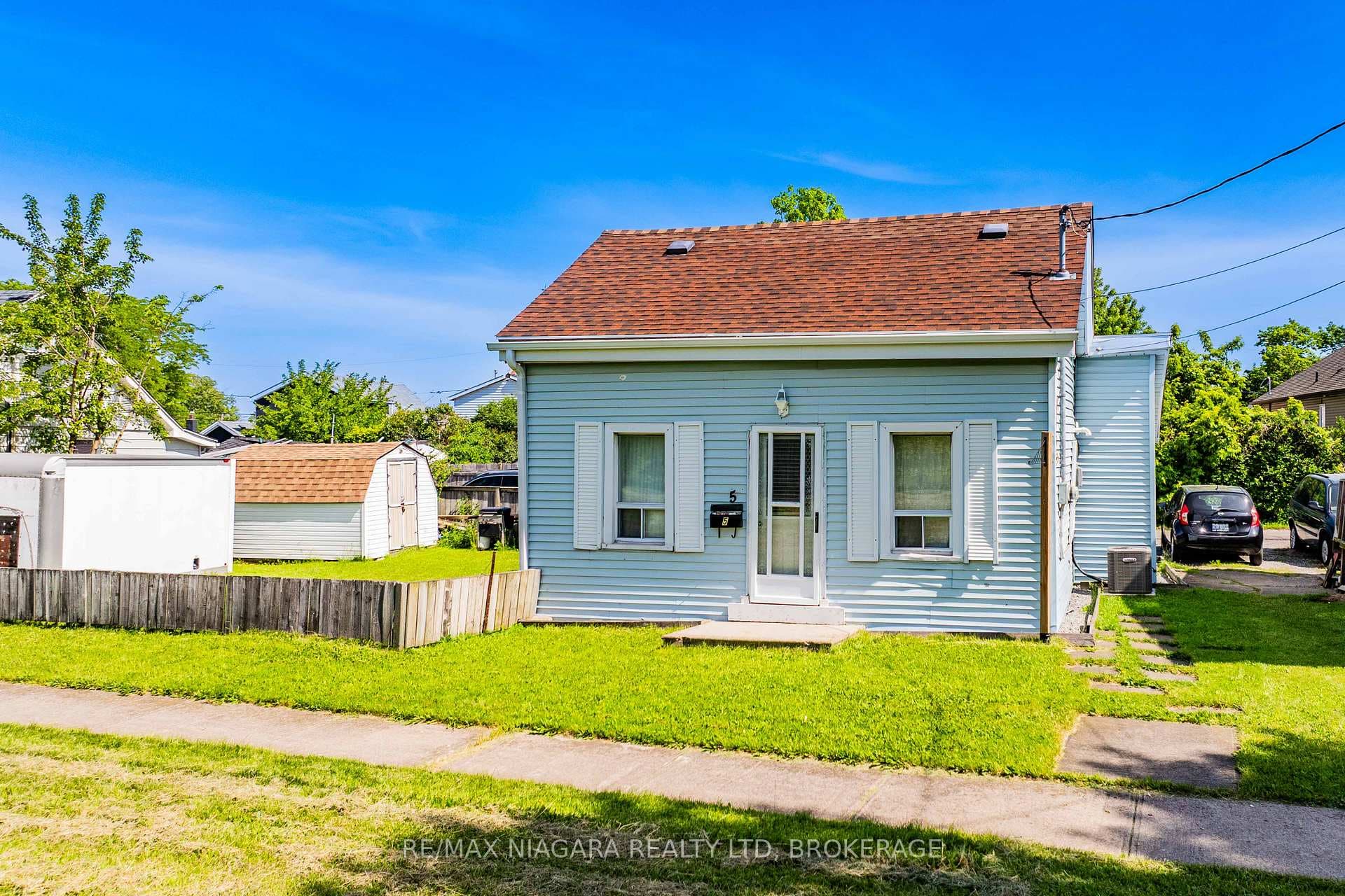 5 Birch Lane photo 1