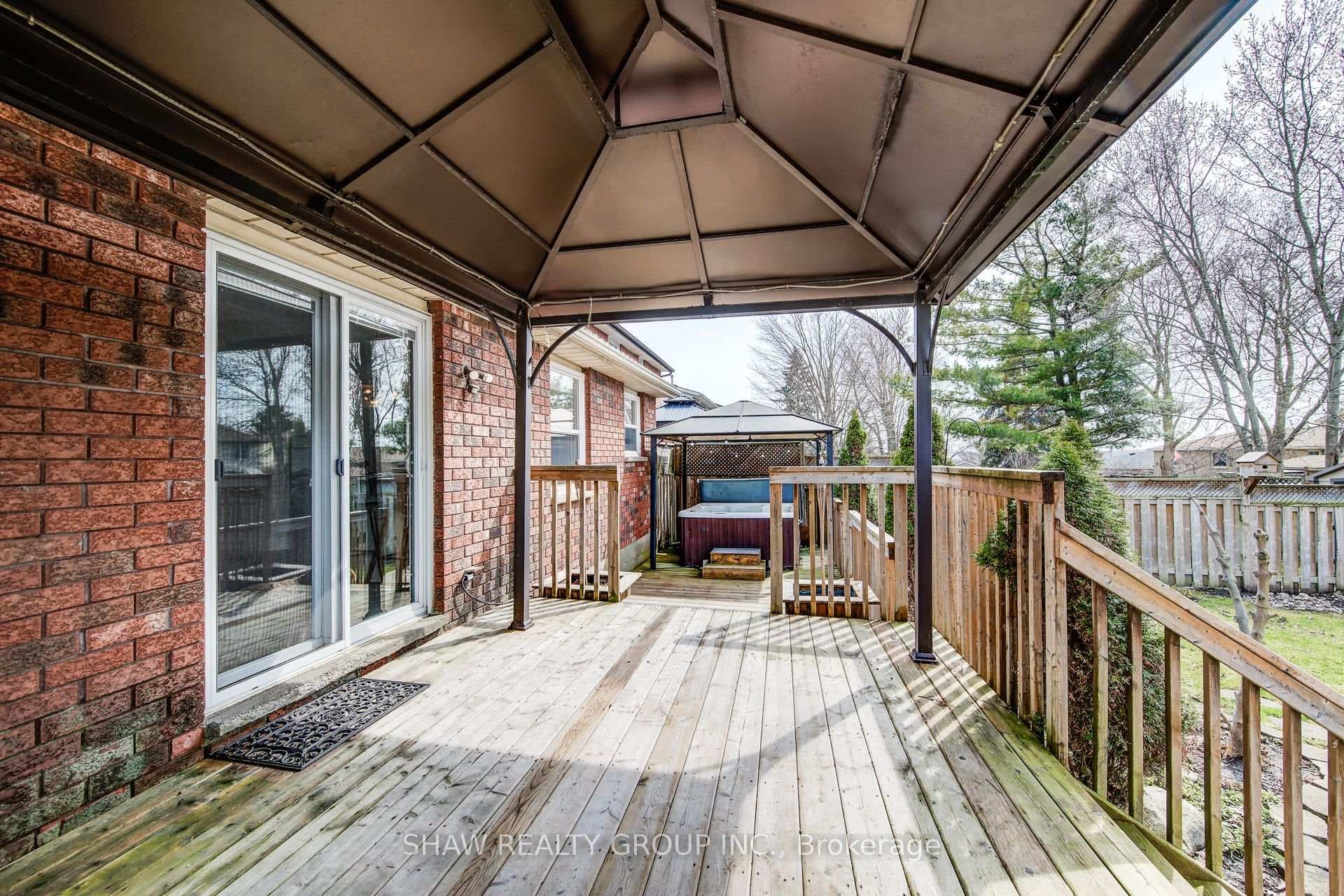 110 Imperial Drive photo 41