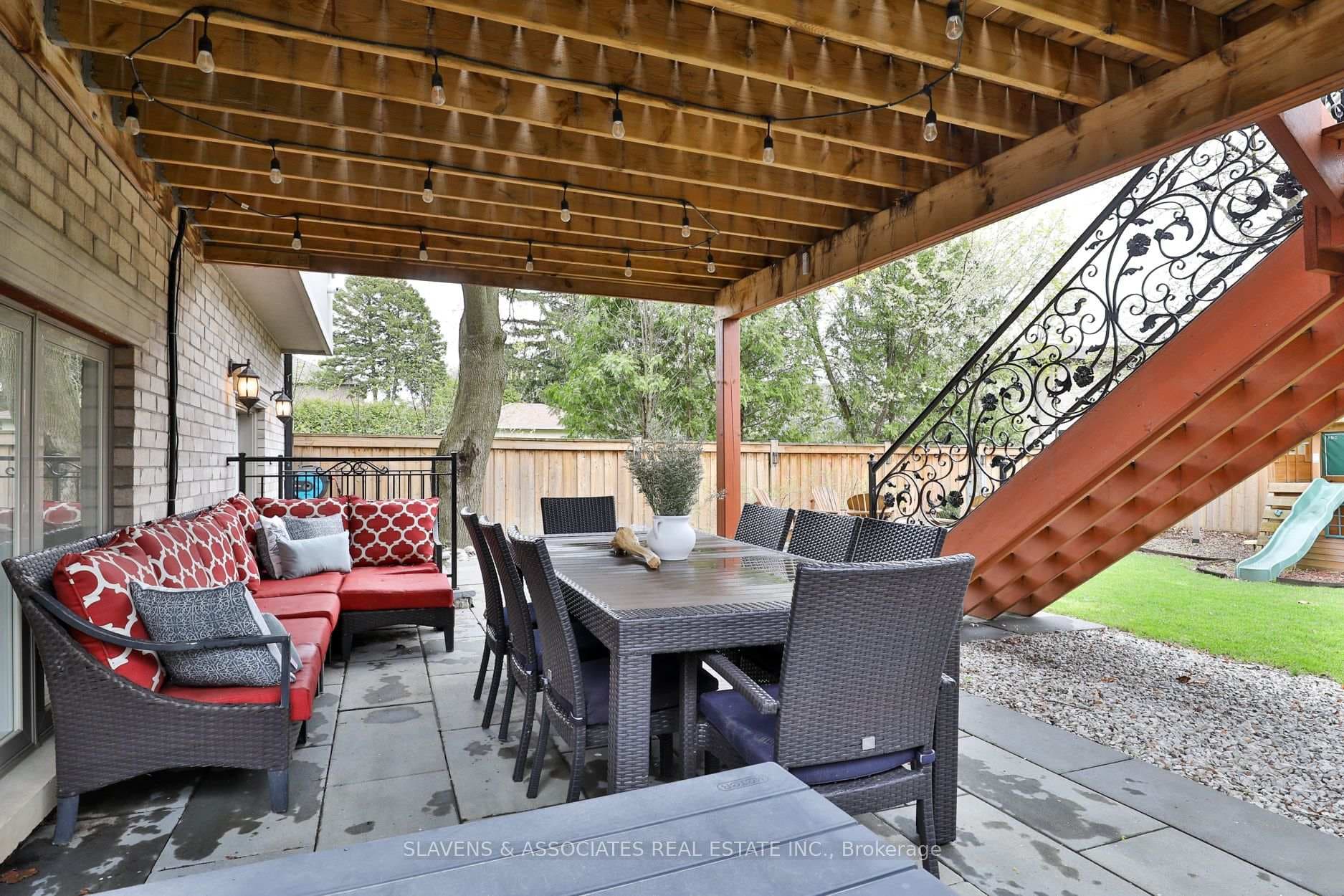 513 Hounslow Avenue photo 39