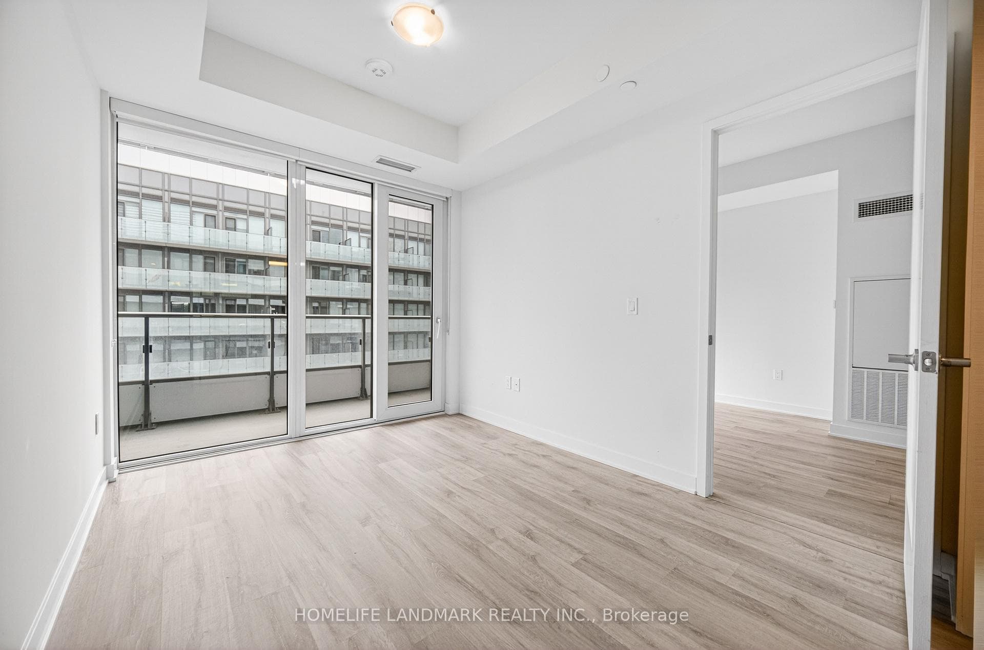 70 Princess Street Unit 2811 photo 22