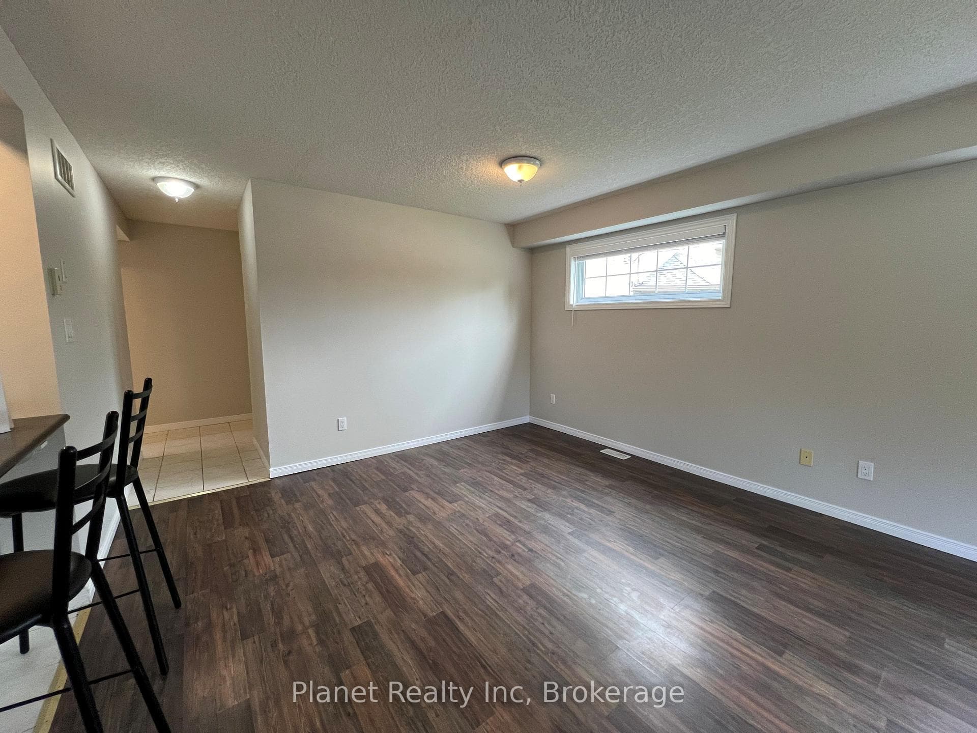 32 Floral Drive photo 2
