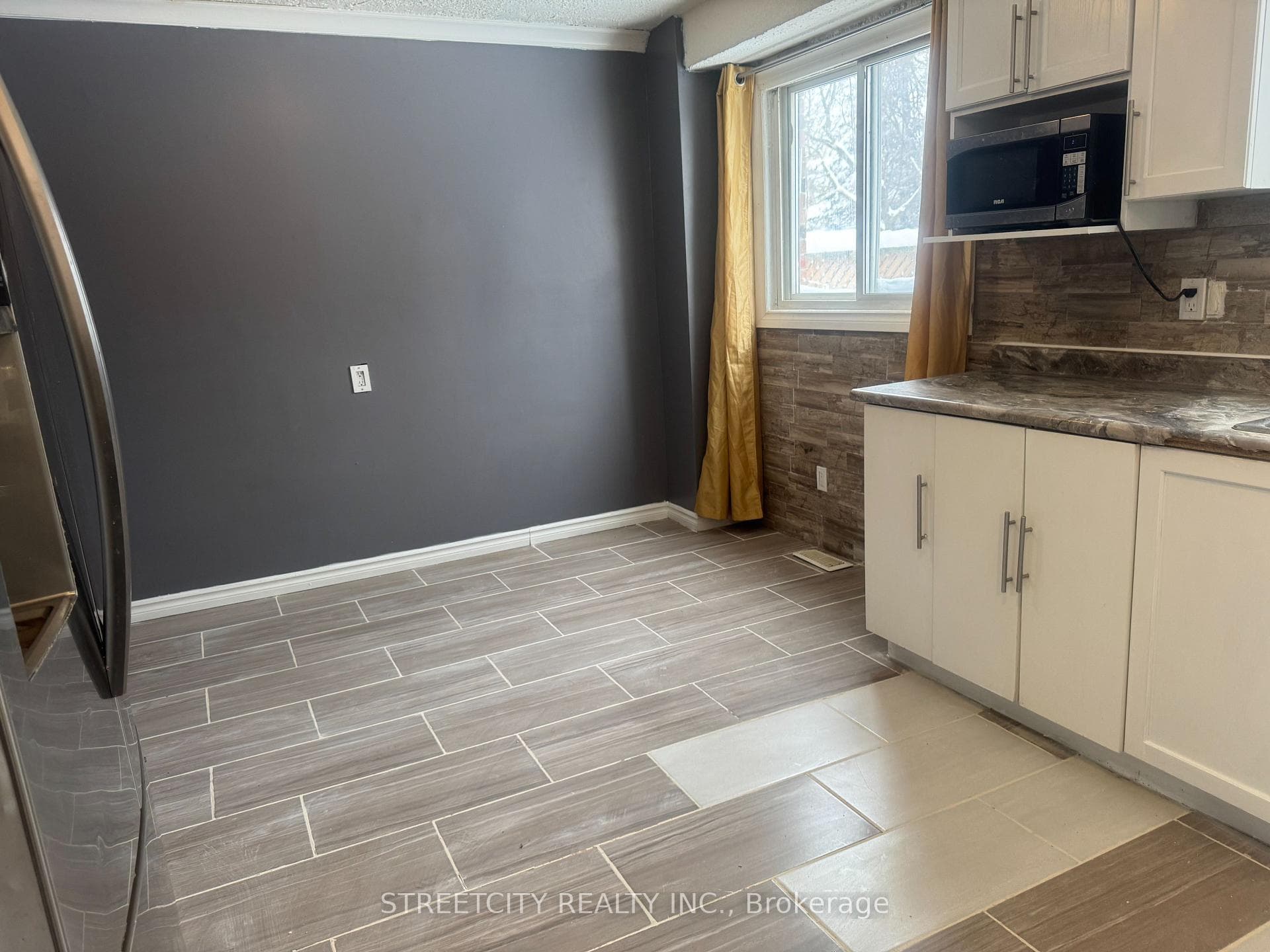 1331 Limberlost Road photo 11