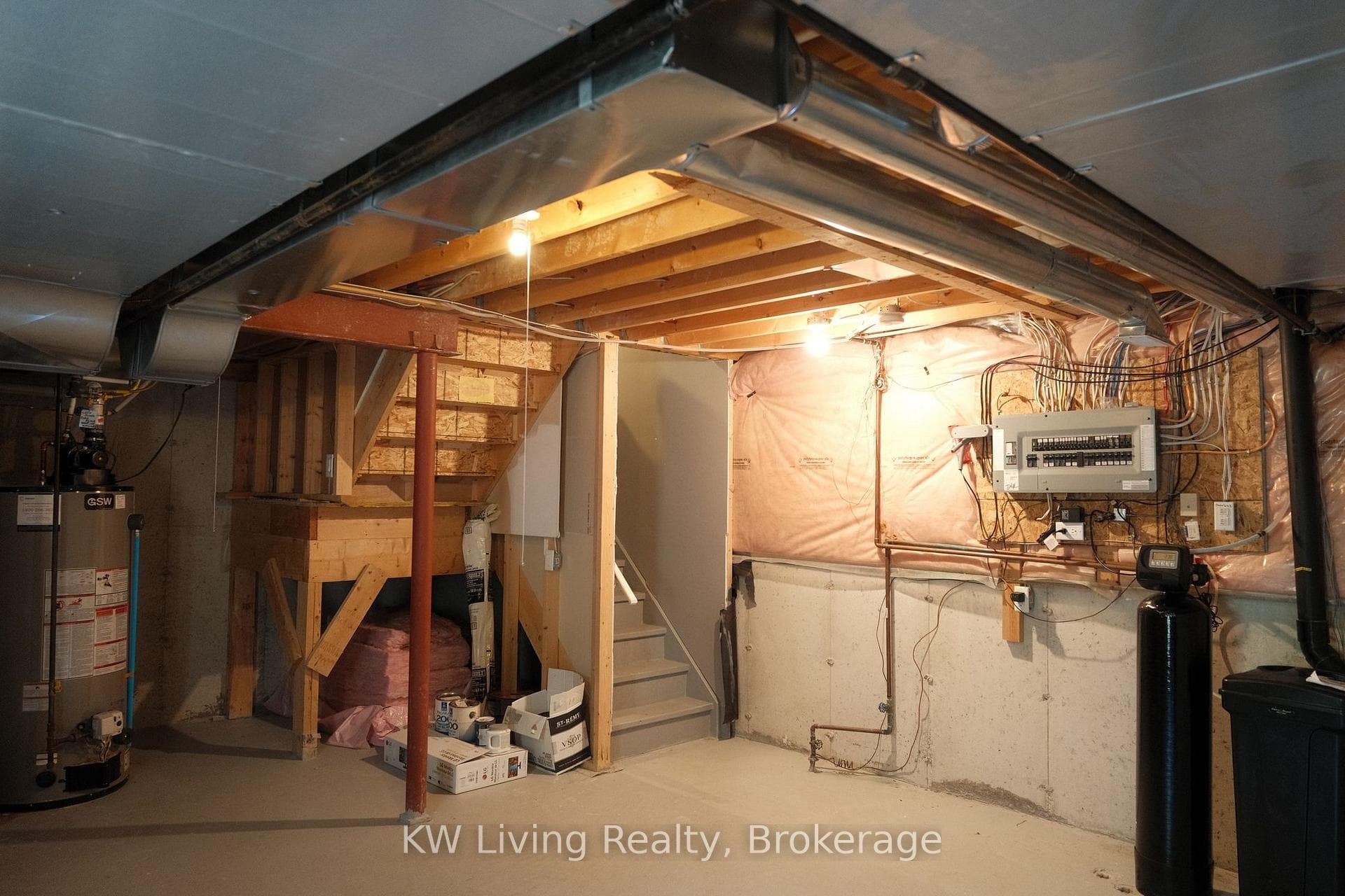 120 Chapman Court photo 39