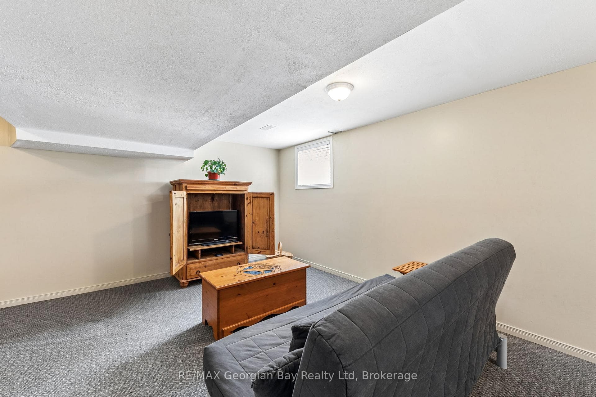 133 Oxley Drive photo 25
