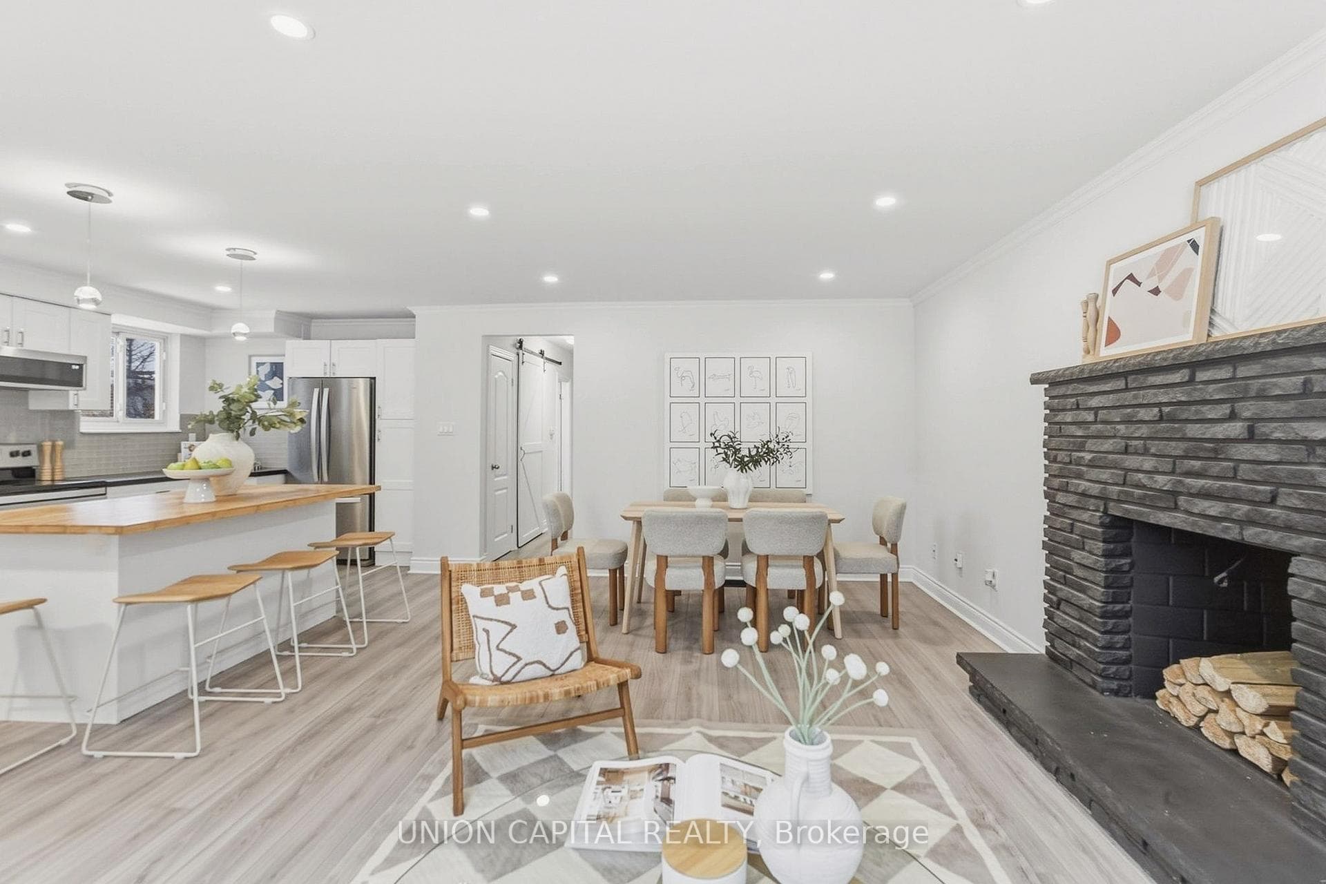 144 Clements Road photo 3
