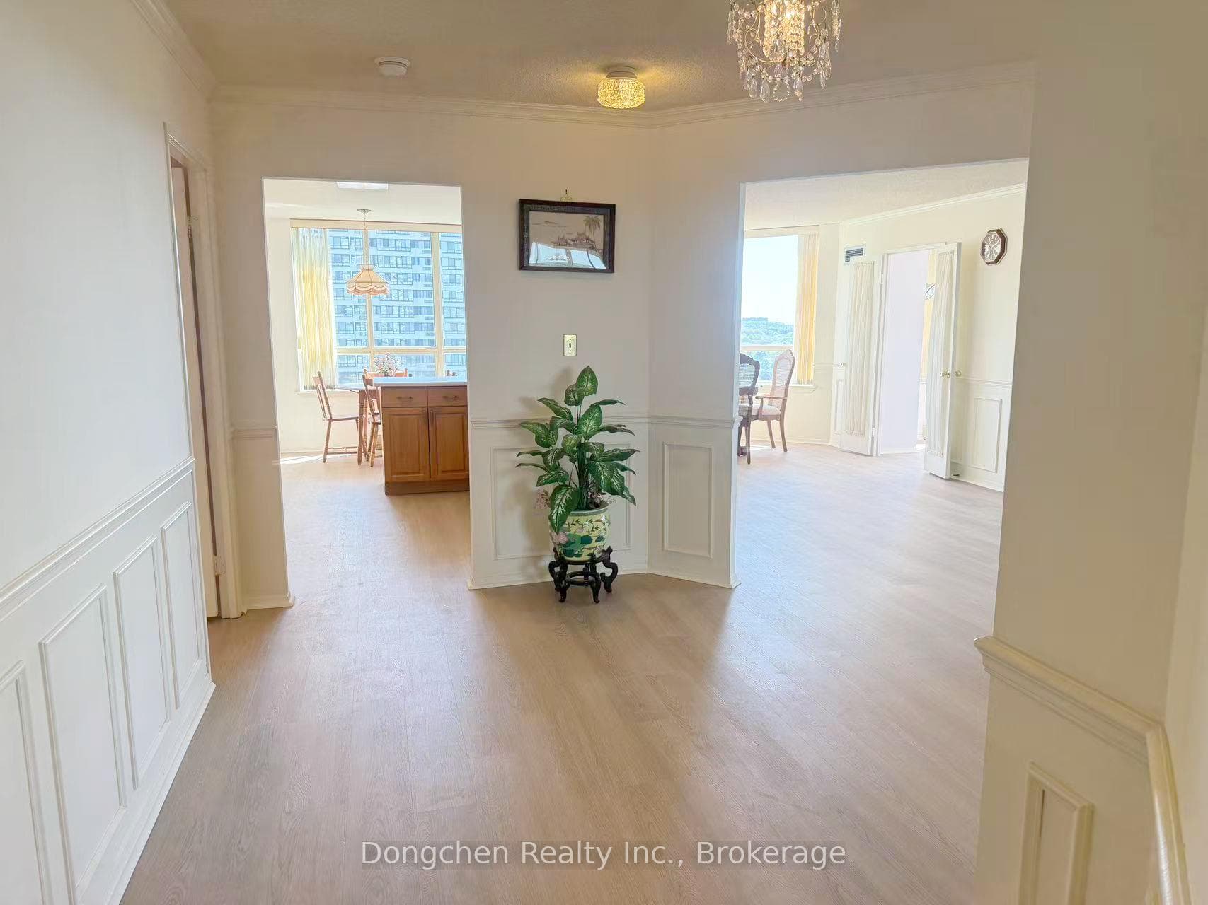 175 Bamburgh Circle Unit 1104 photo 5