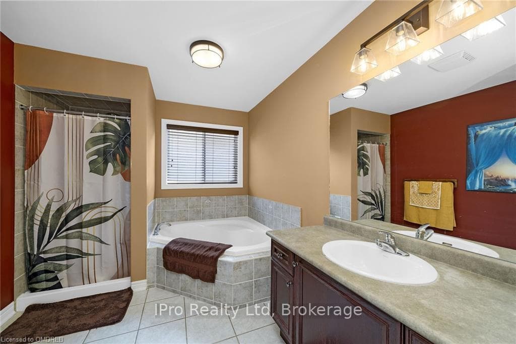 229 ACTON Boulevard photo 26