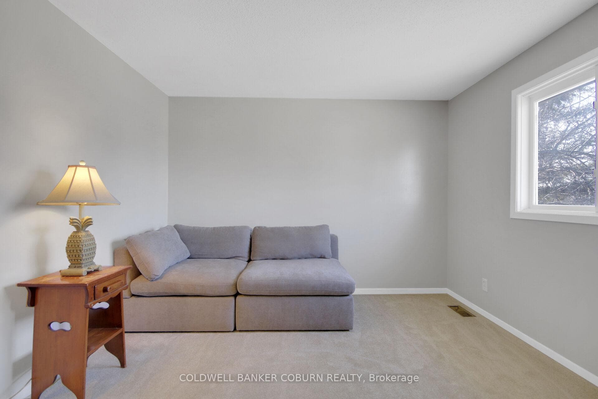 31 ORMSBY Drive photo 32