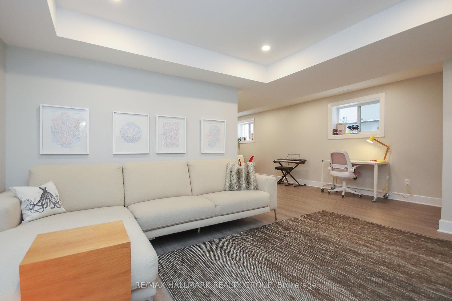 225 Royal Avenue photo 29