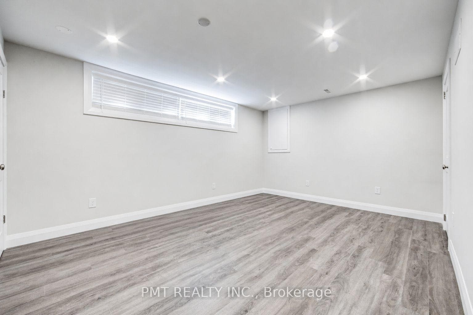 491 Maple Avenue photo 28