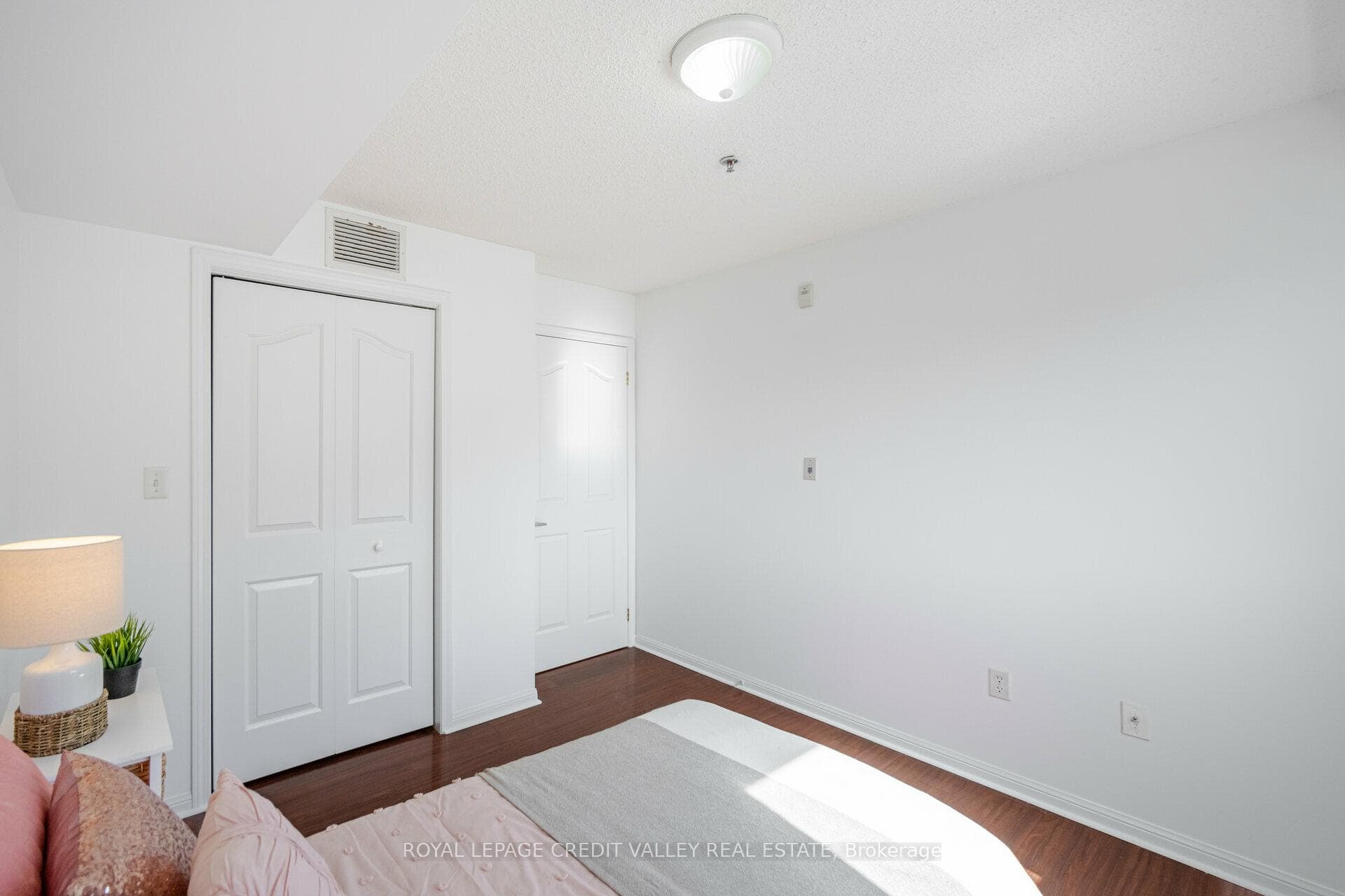 5225 Finch Avenue Unit 234 photo 17