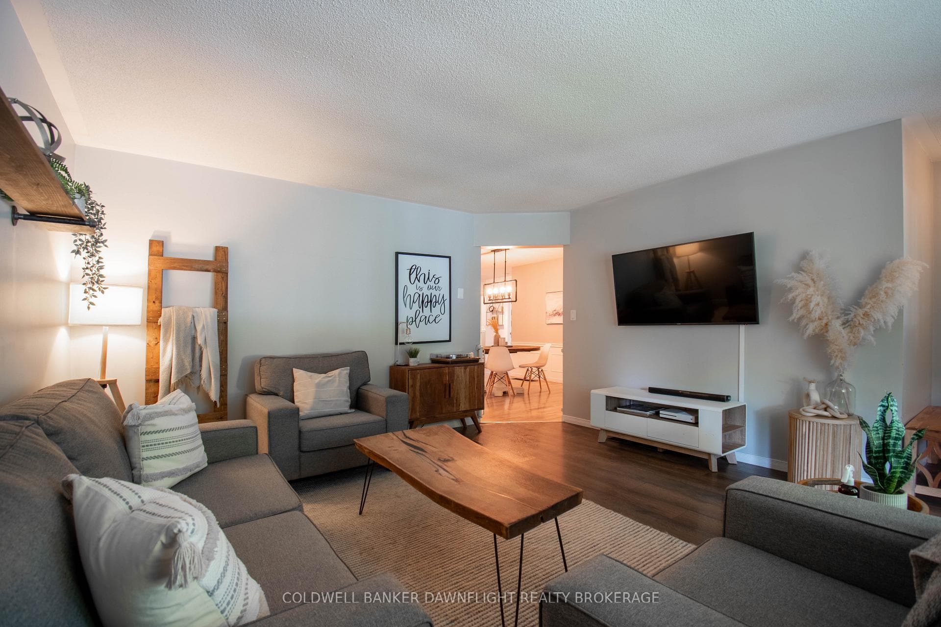 225 Carling Street photo 6