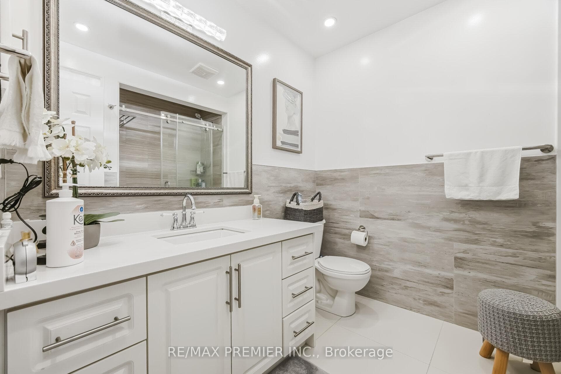 94 Apollo Road photo 28