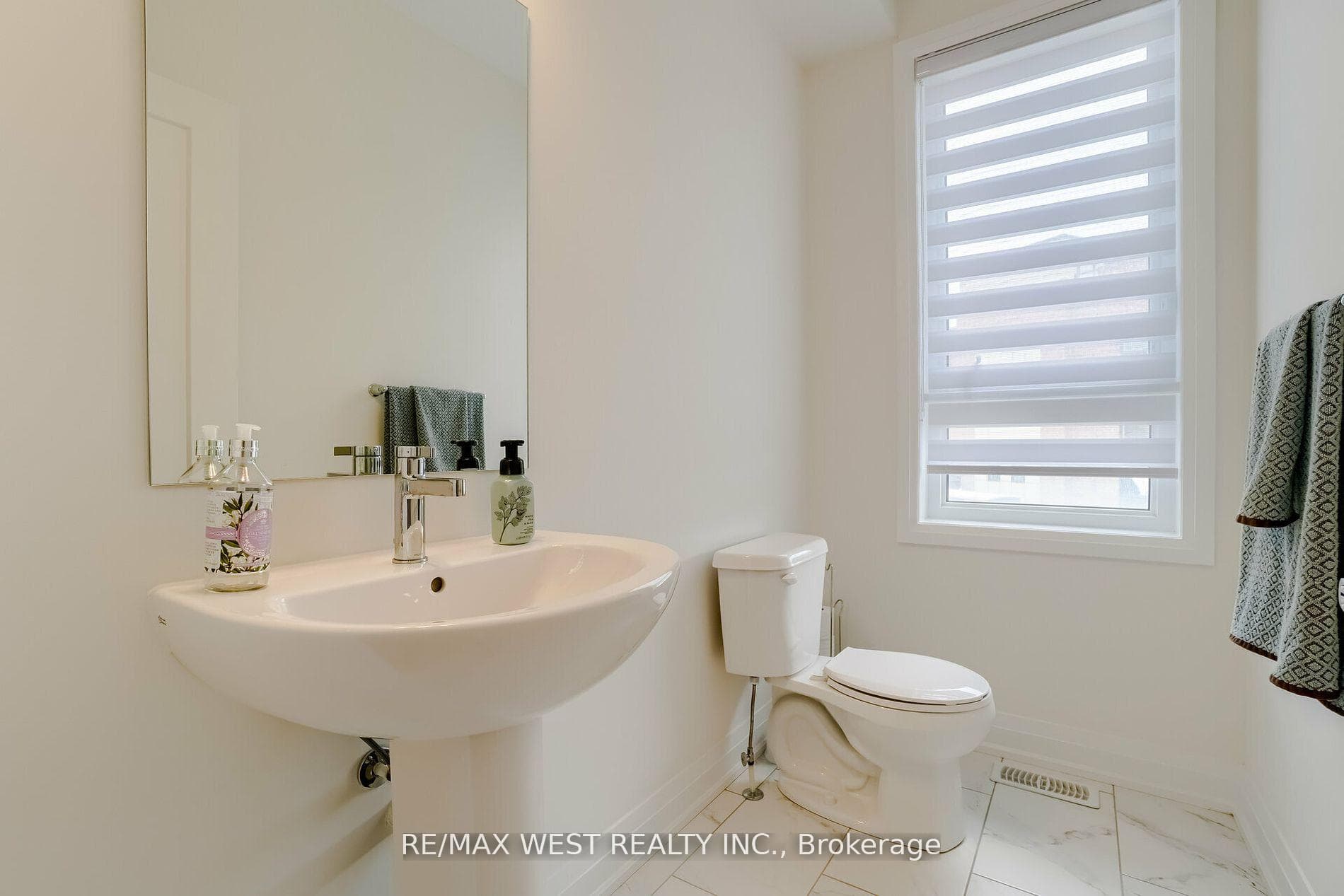 19 Woodstream Drive photo 23