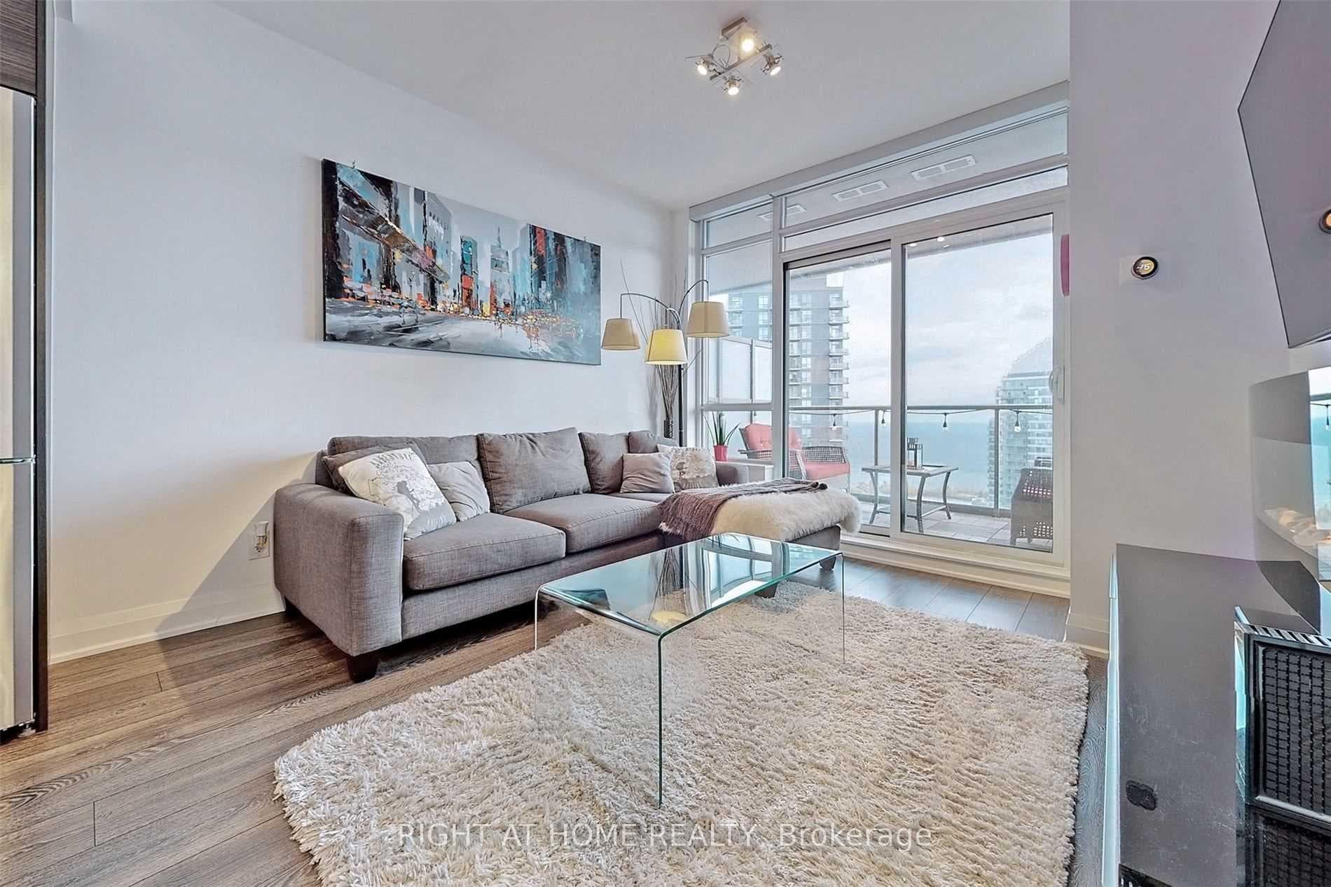 36 Park Lawn Road Unit 3702 photo 4