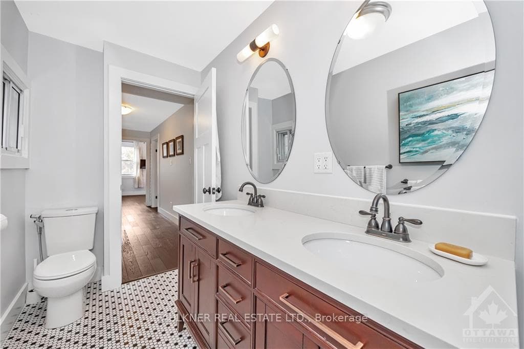 11 CHAMPAGNE Avenue photo 26