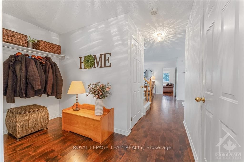 11 STONE PARK Lane photo 4