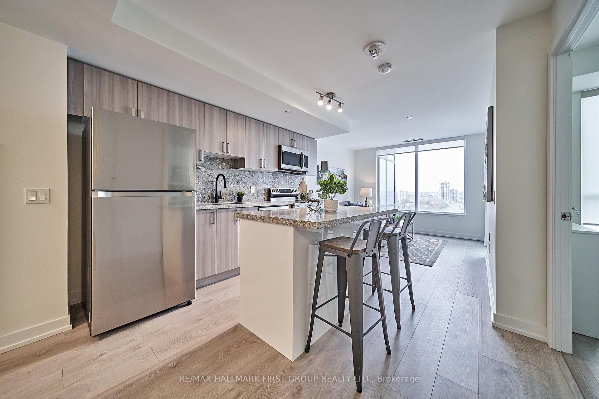 1480 Bayly Street Unit 1515 photo 4