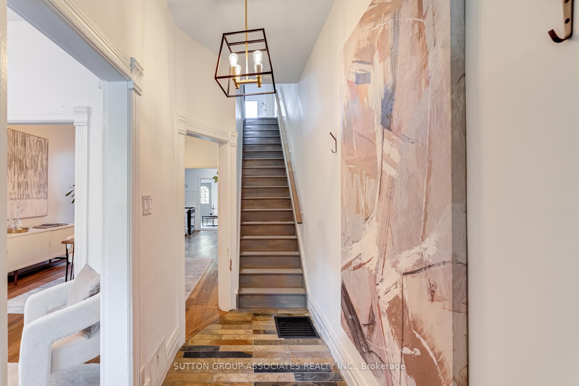 1035 Ossington Avenue photo 3