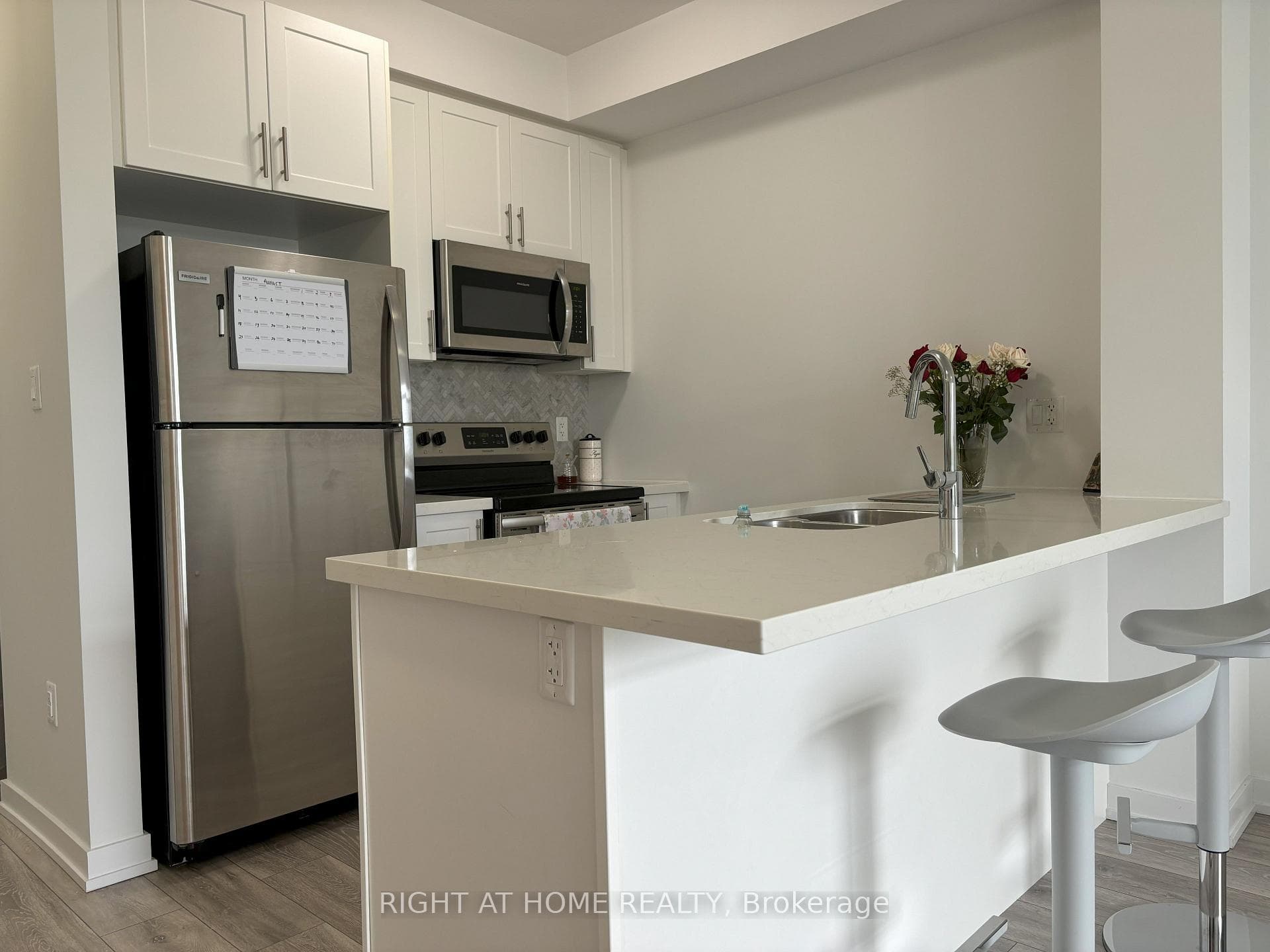 125 Shoreview Place Unit 519 photo 10