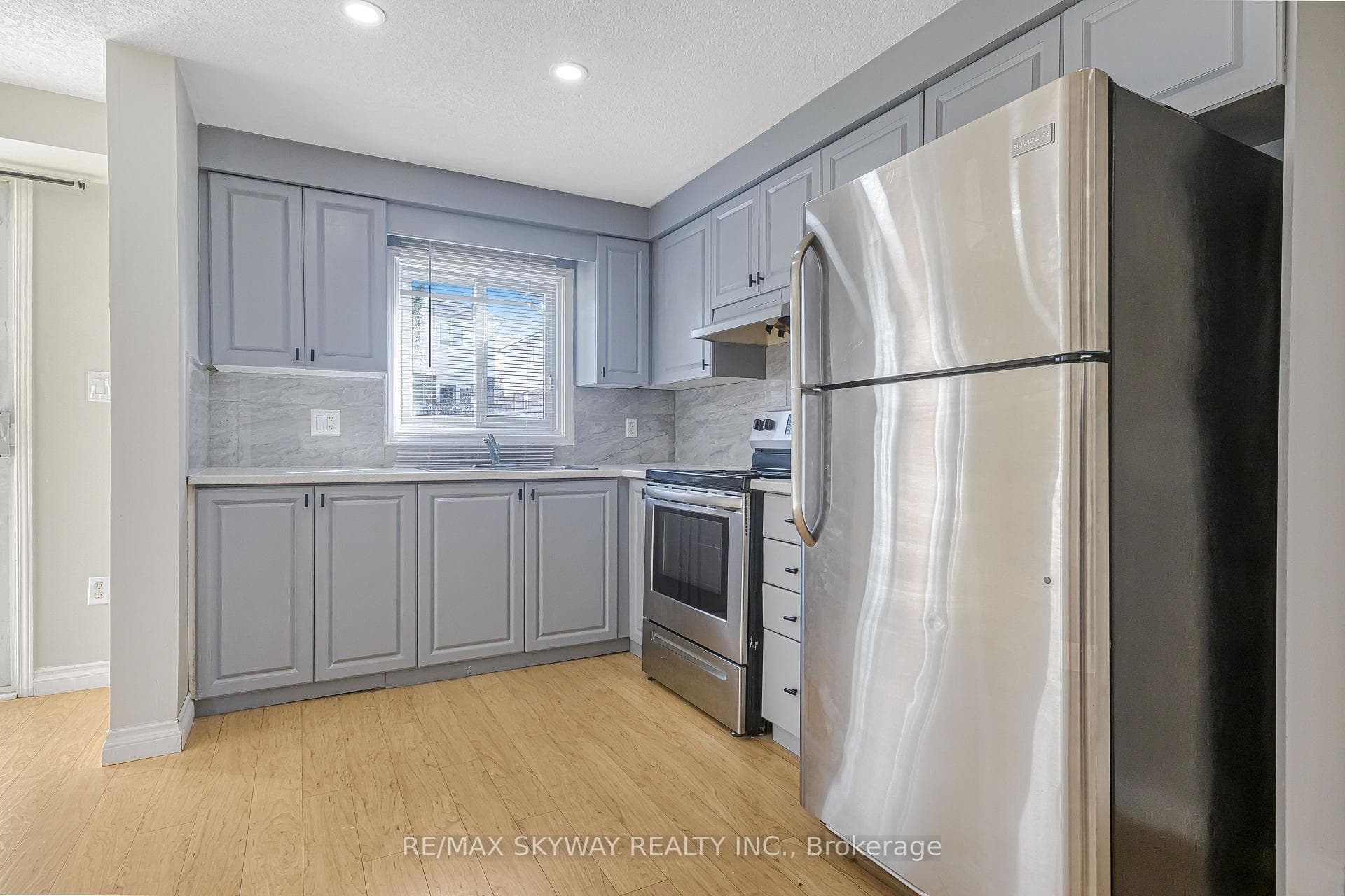 248 Activa Avenue photo 13