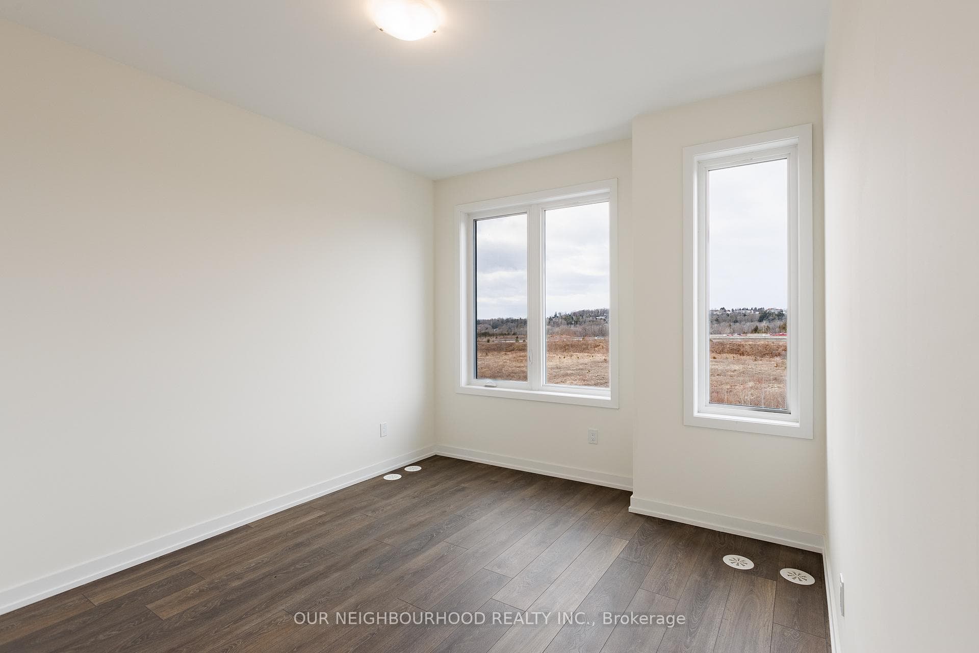 160 Densmore Road Unit 803 photo 8