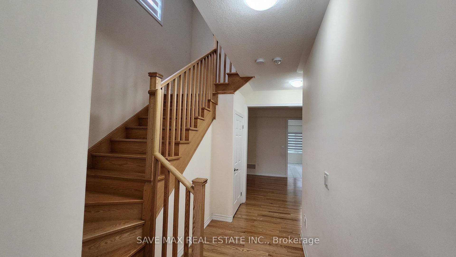 263 Fleetwood Dr Drive photo 5