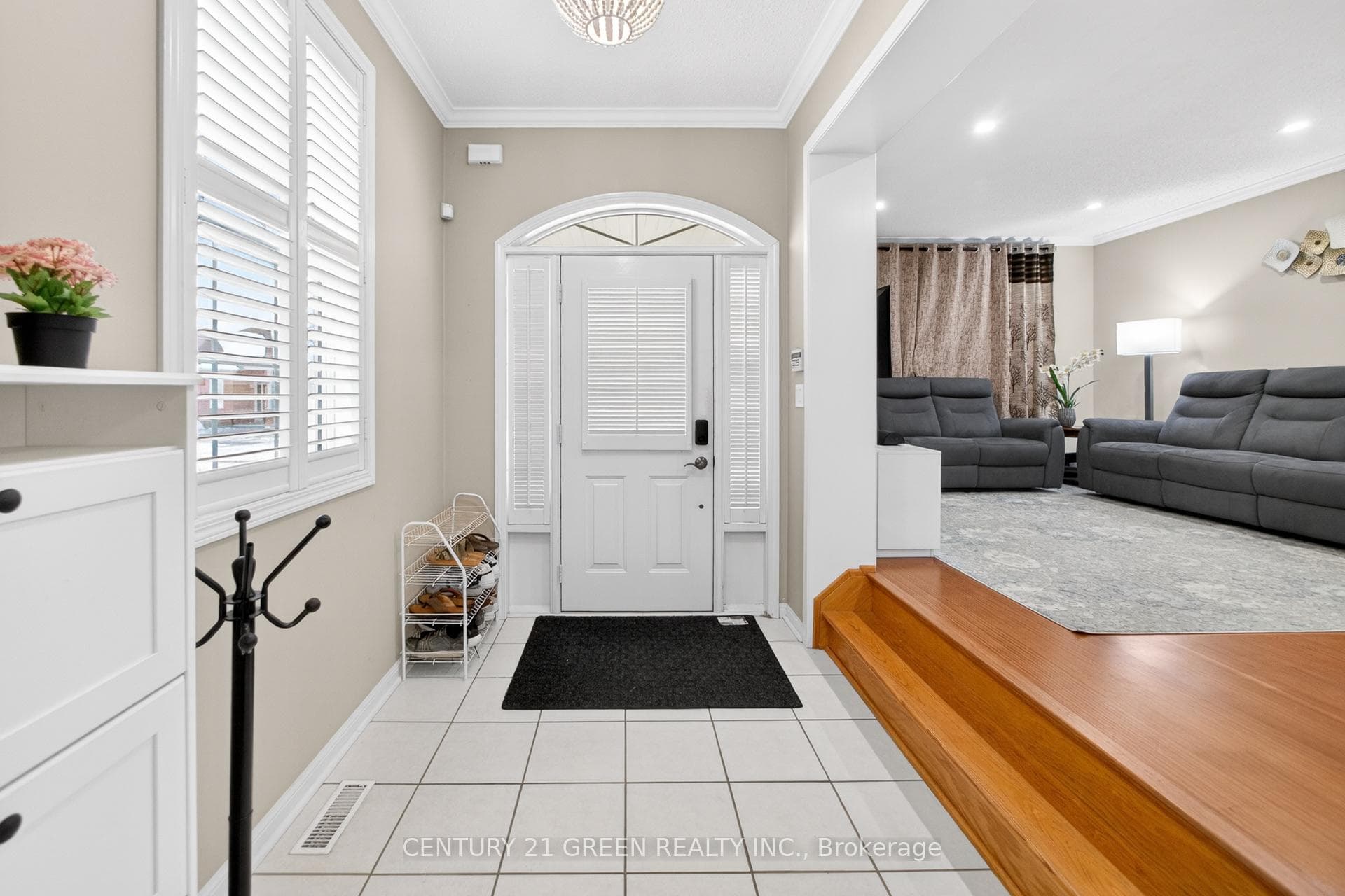 1666 Allan Crescent photo 7