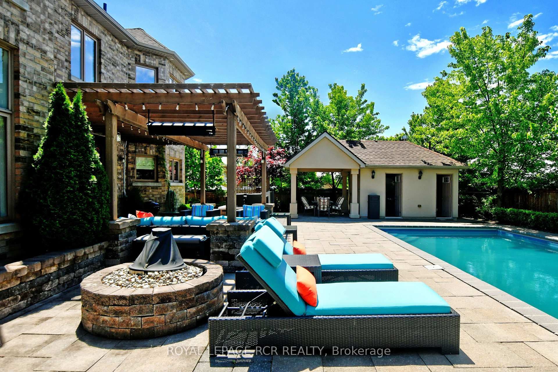 36 Soleil Boulevard photo 37