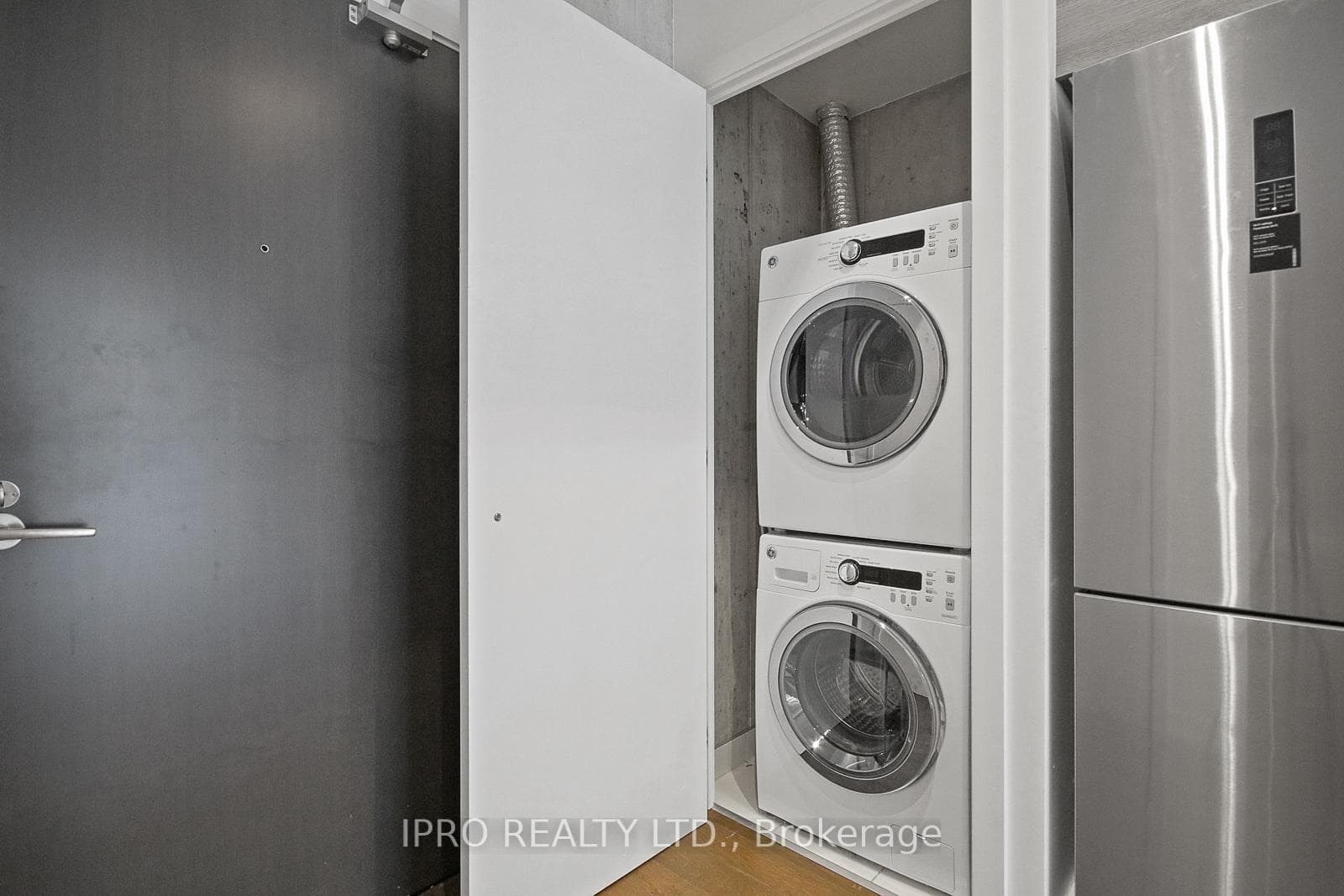 11 Charlotte Street Unit 610 photo 14