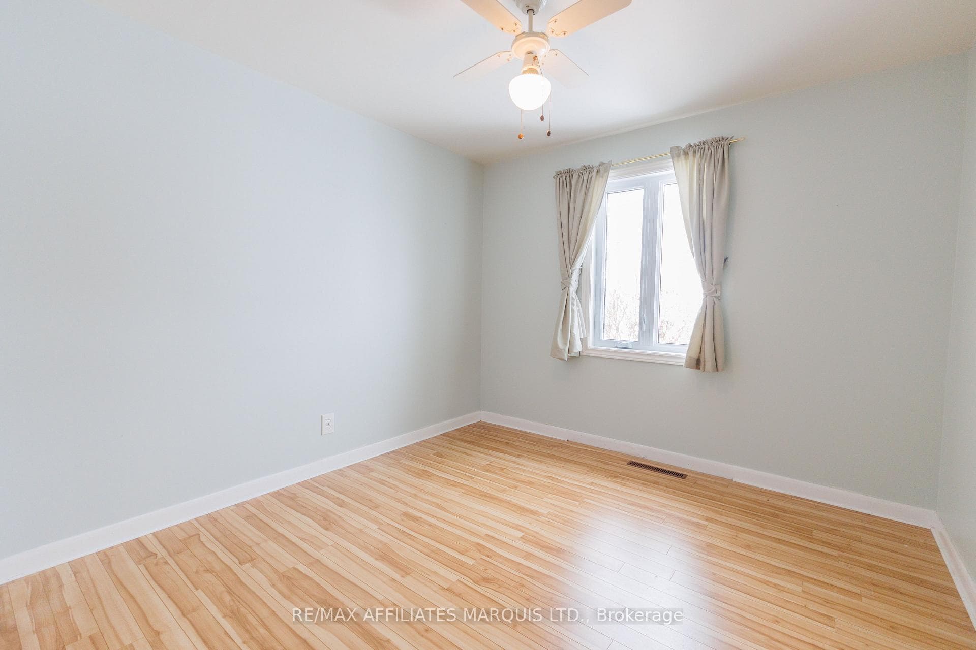 137 Park Avenue photo 16