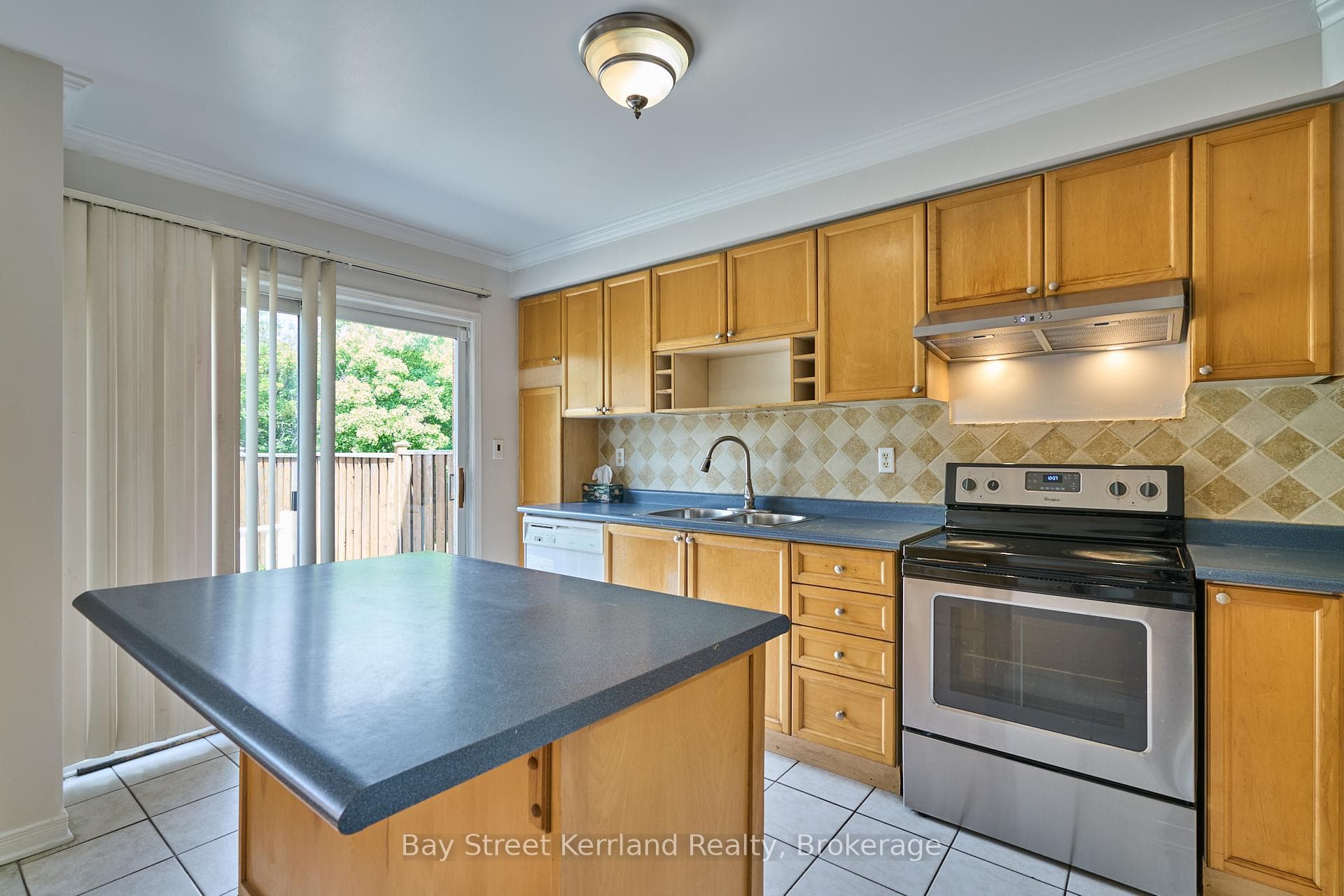 425 Ravineview Way photo 6