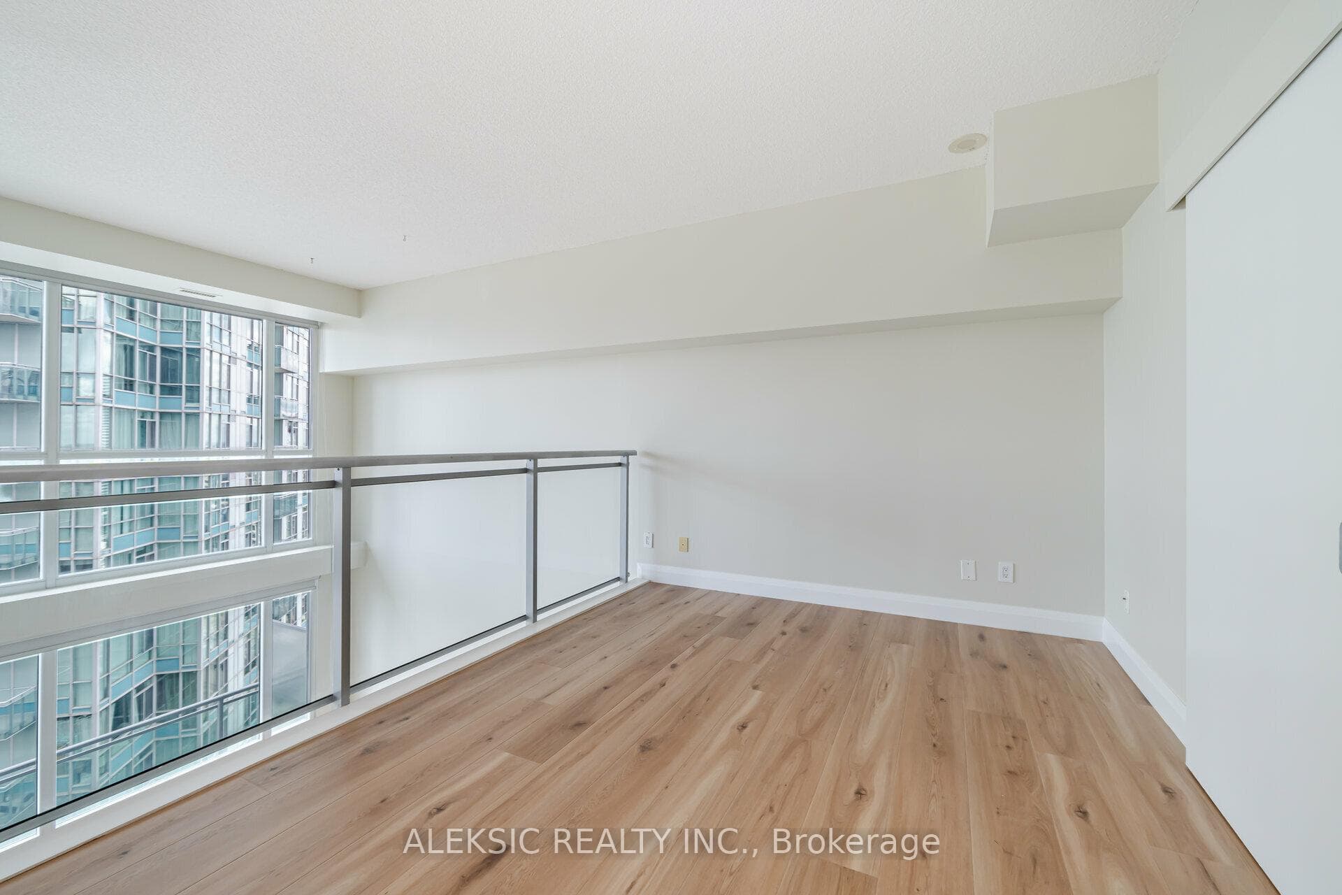 223 Webb Drive Unit 2514 photo 18