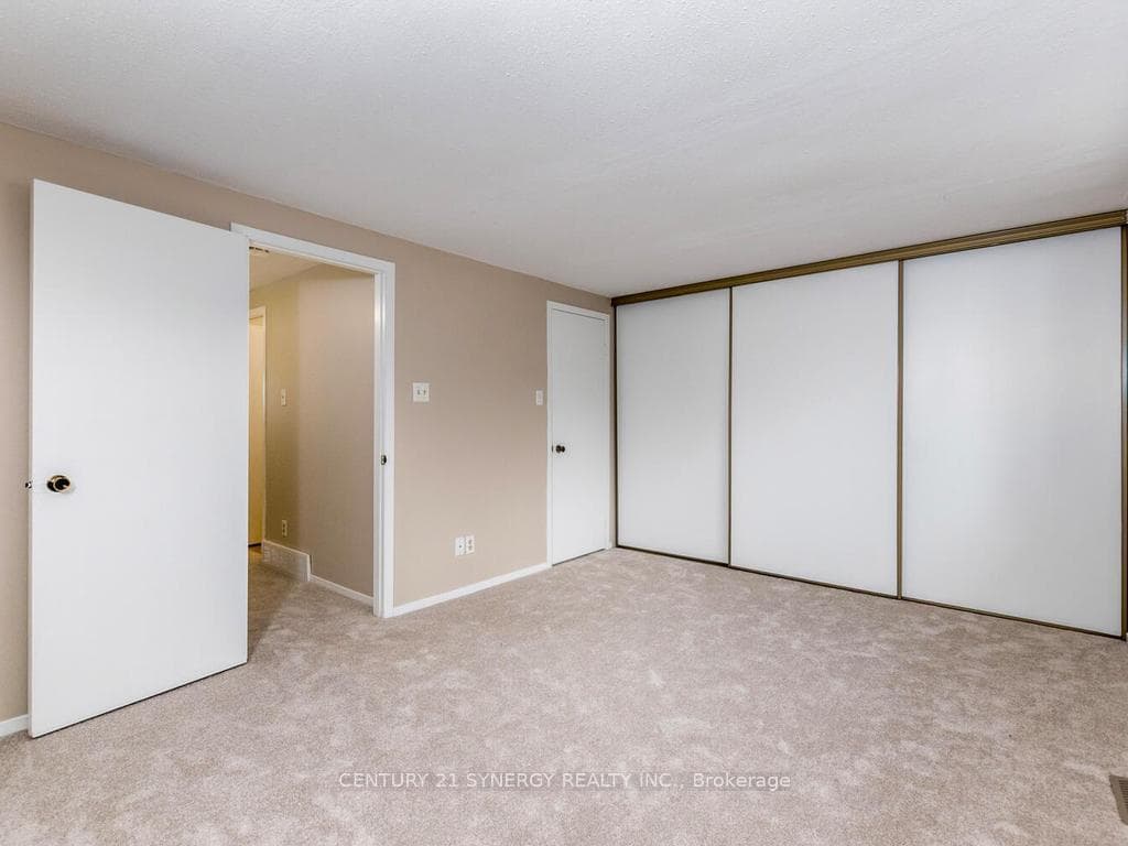 71 Clarkson Crescent Unit 16 photo 20