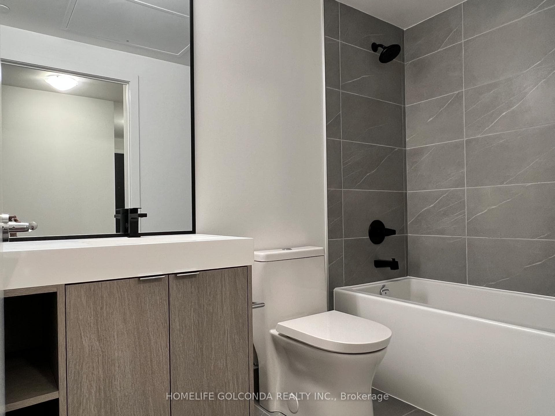250 Lawrence Avenue Unit 708 photo 13