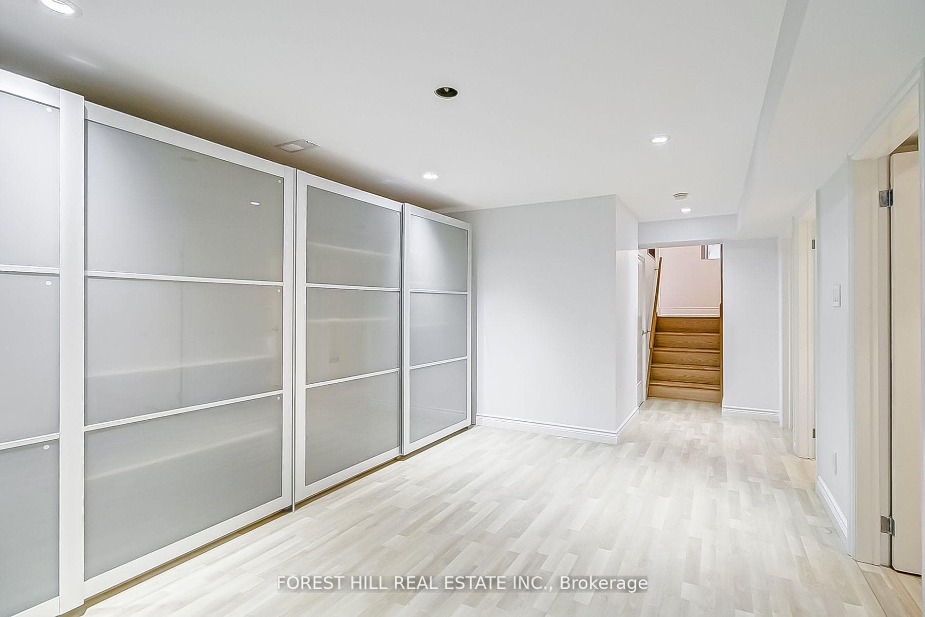 100 Larkfield Drive photo 6