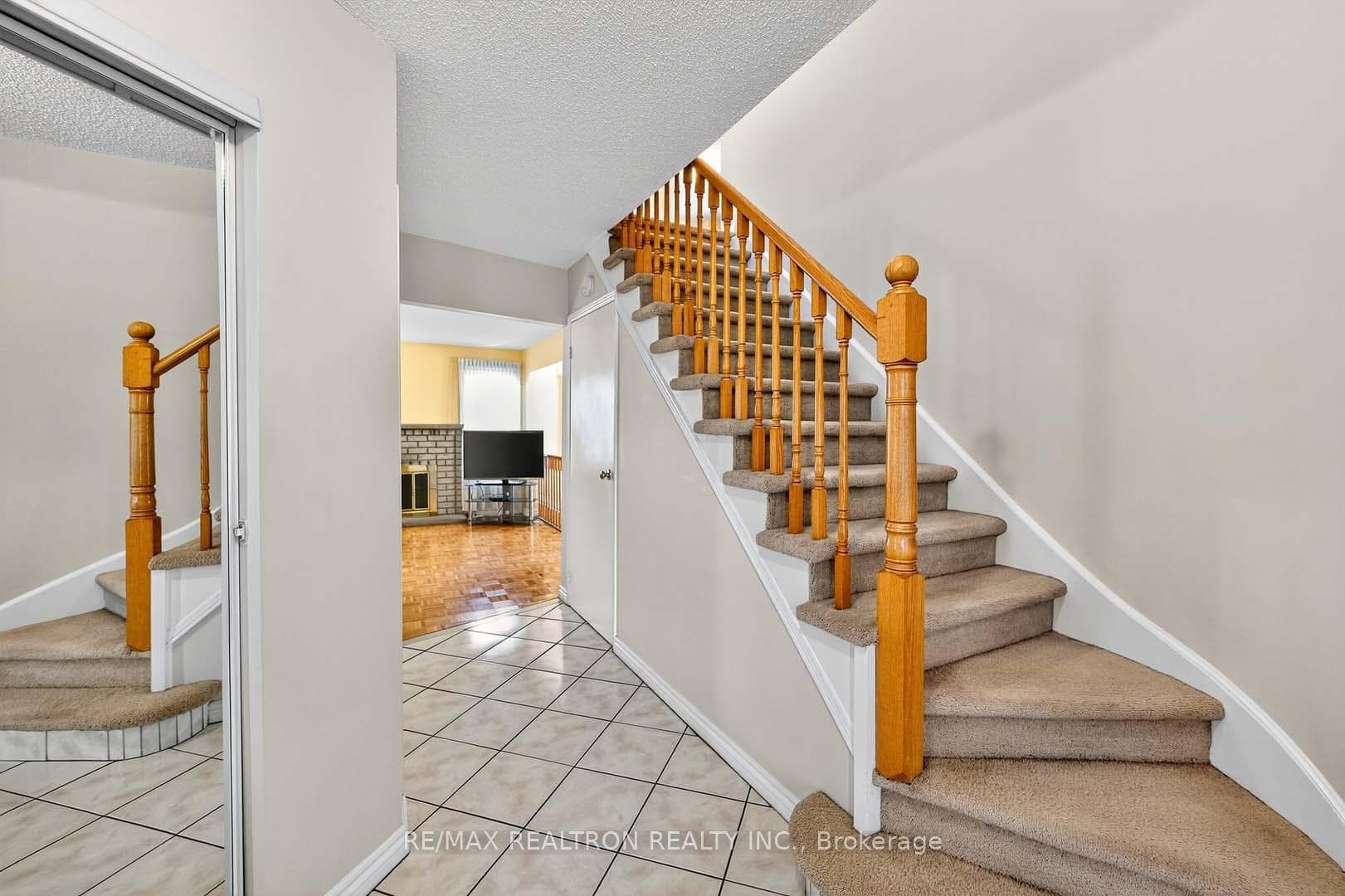 18 Newell Place photo 4