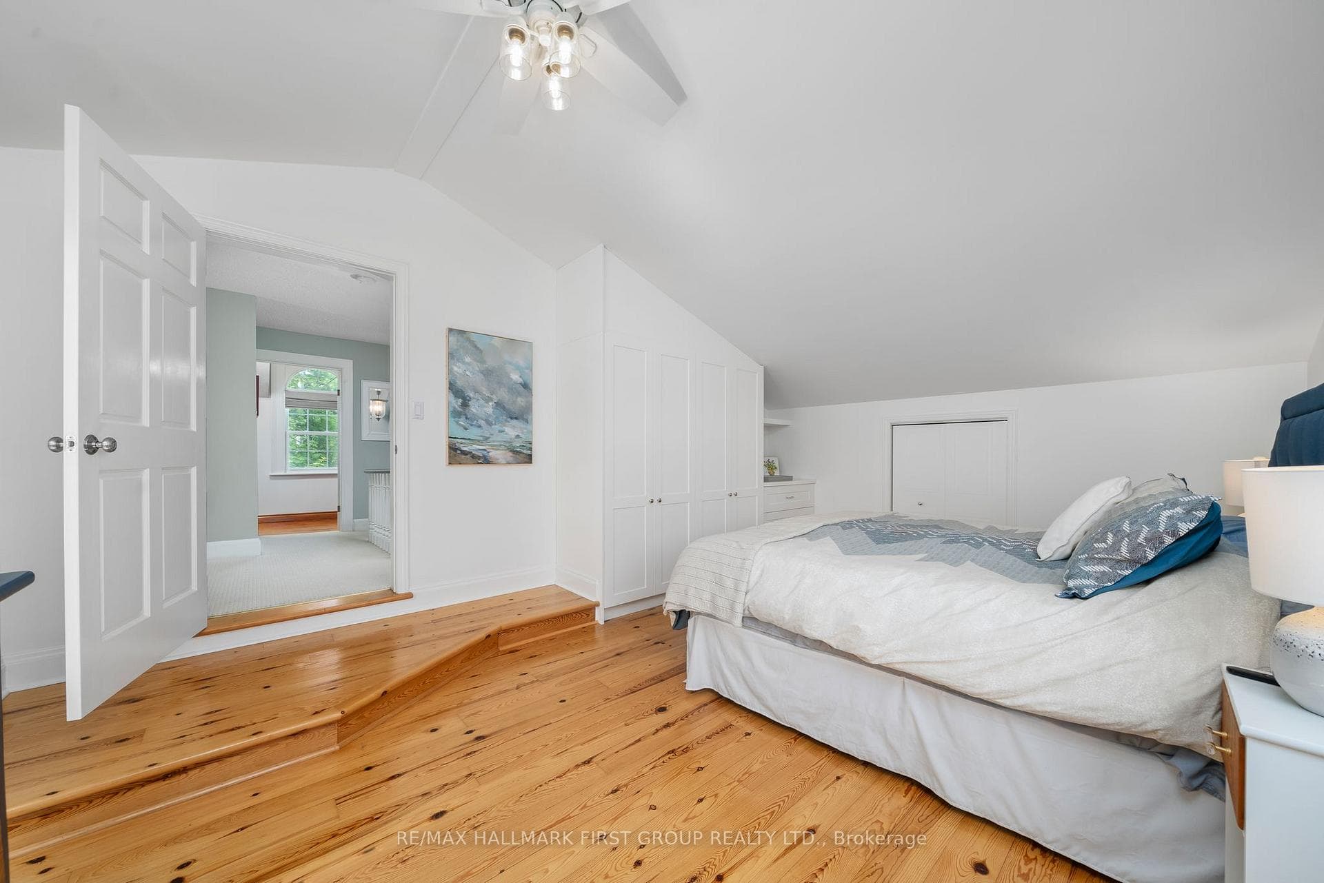 341 King Street photo 24