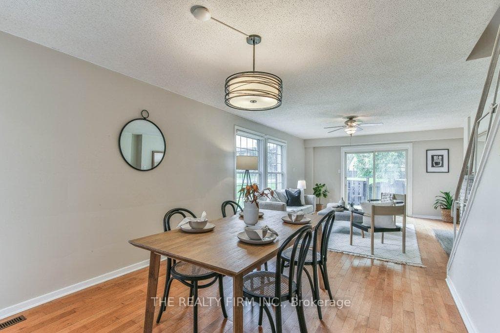 50 Guildwood Walk photo 12