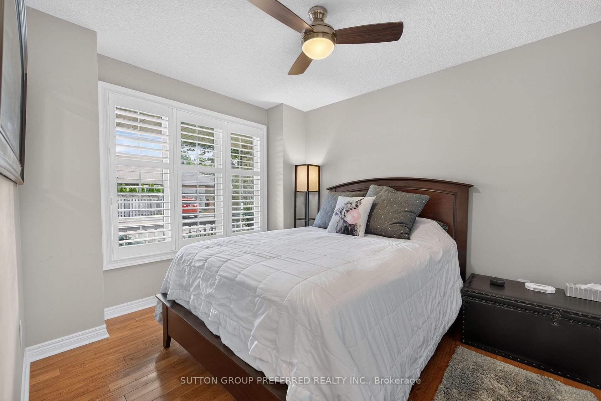 20 Windemere Place Unit 6 photo 9