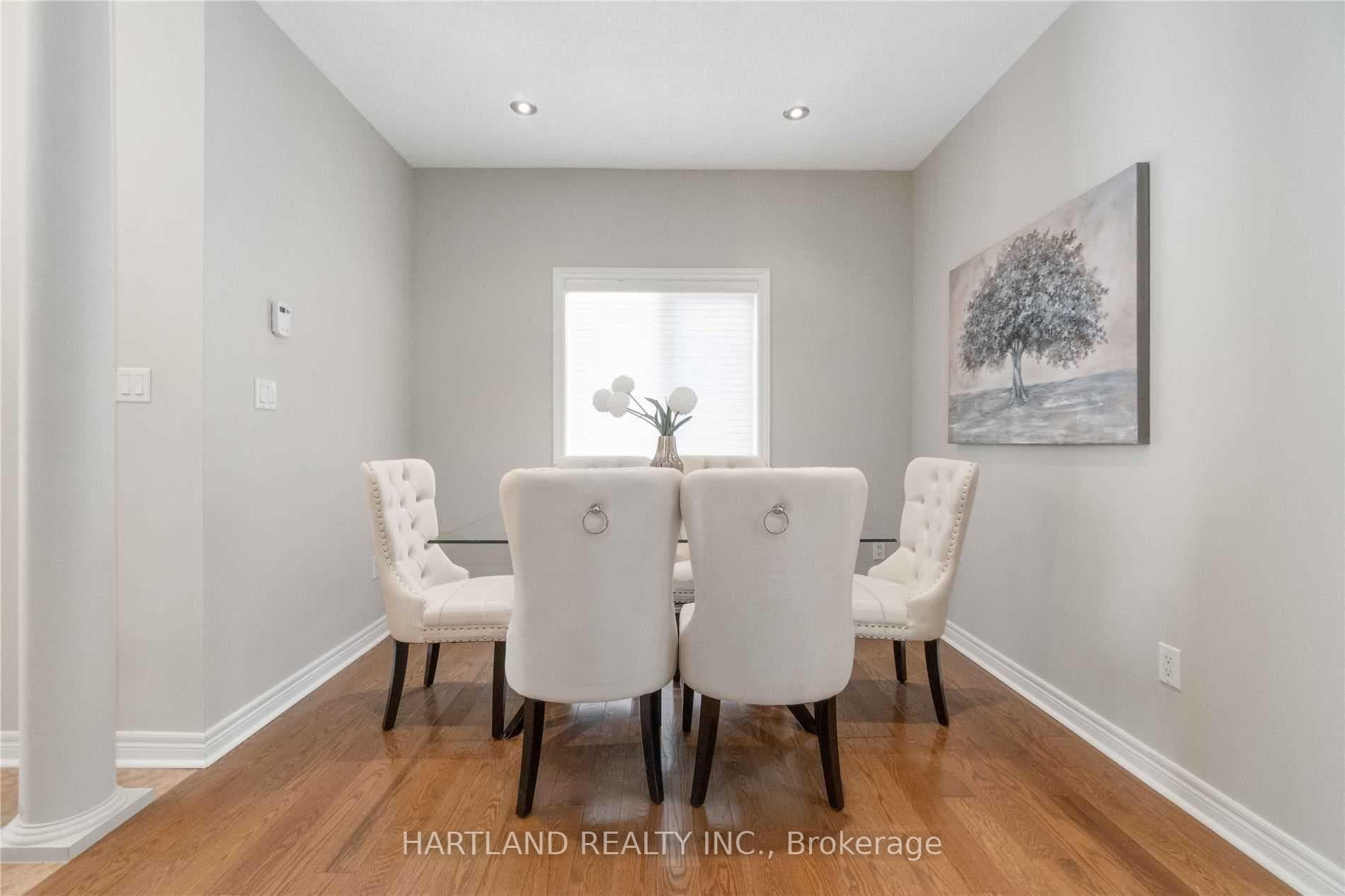 33 Martina Crescent photo 6