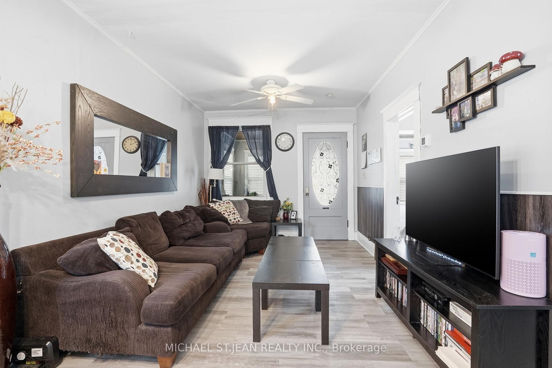 63 Woodland Avenue photo 12