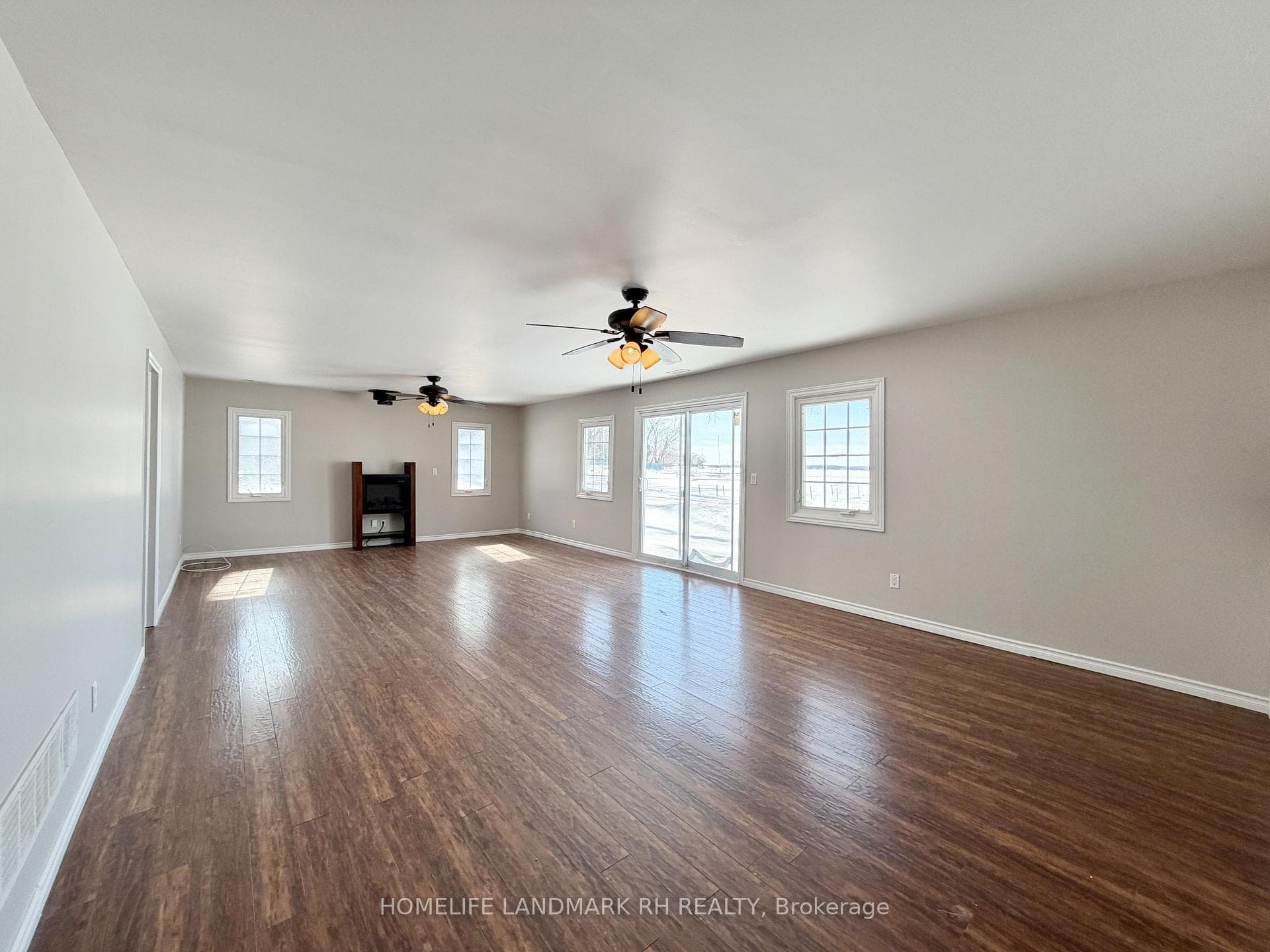 586 Lake Drive photo 11