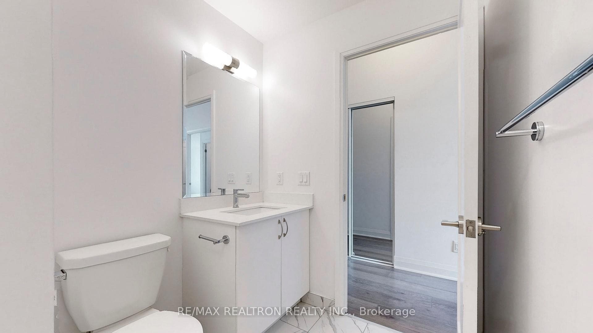 3220 Sheppard Avenue Unit 107 photo 22
