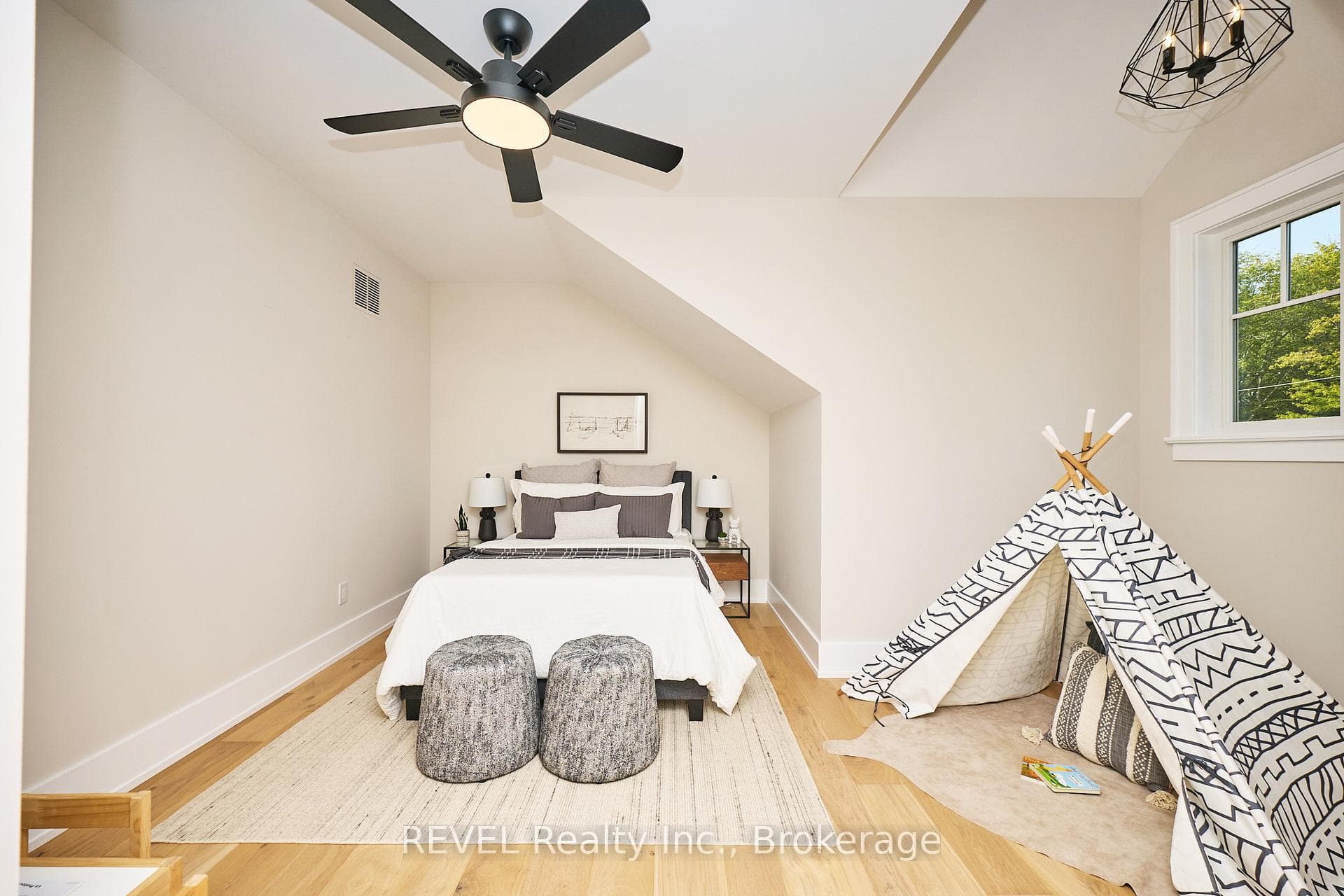 Charming third bedroom on second level