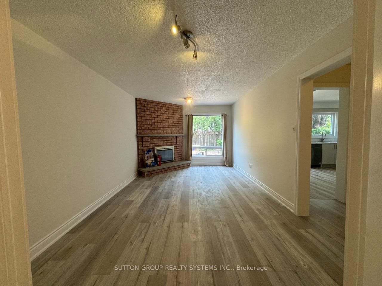 4521 Longmoor Road photo 5