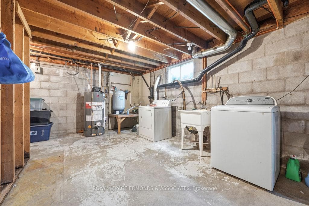 27 Achray Road photo 22